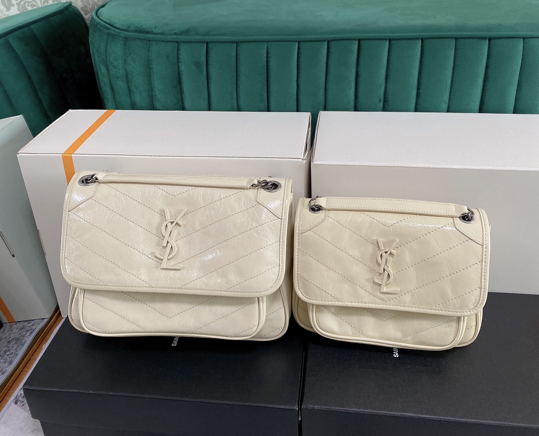路易威登 Louis Vuitton 高定典藏名品高定成衣时装外套连衣裙衬衫T恤 #37D235E0 2