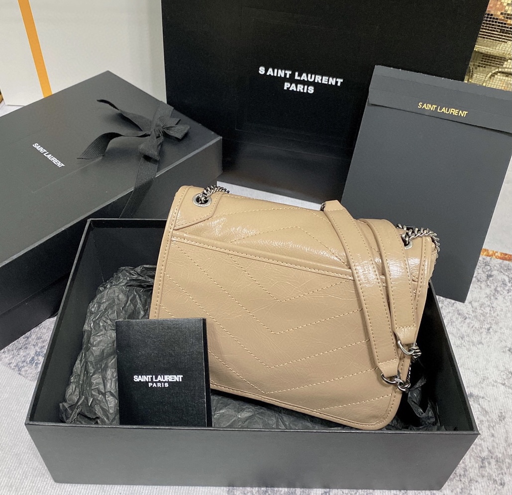 Saint Laurent Haute Couture Classic Luxury Handbag Shoulder Crossbody 2