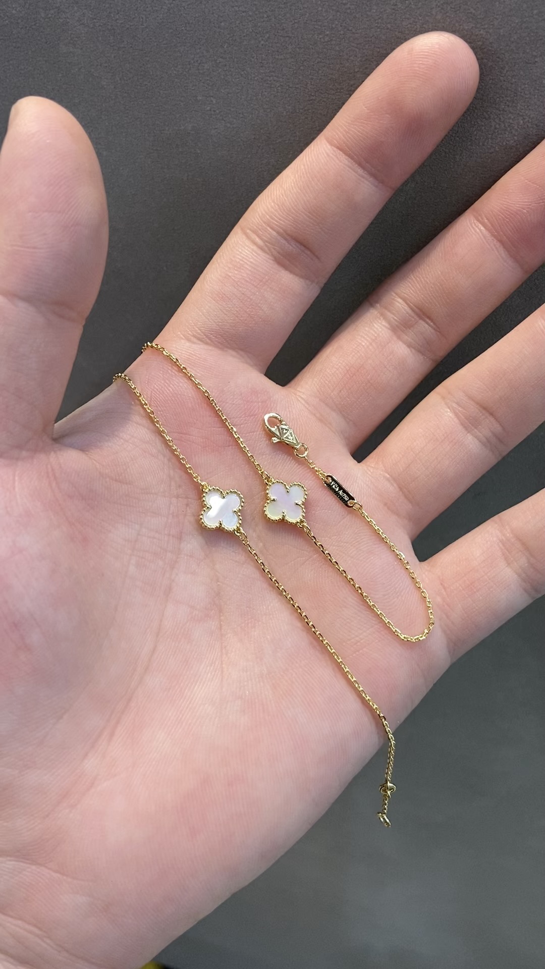 Van Cleef & Arpels vca小号白贝单花四叶草手链 黄金色