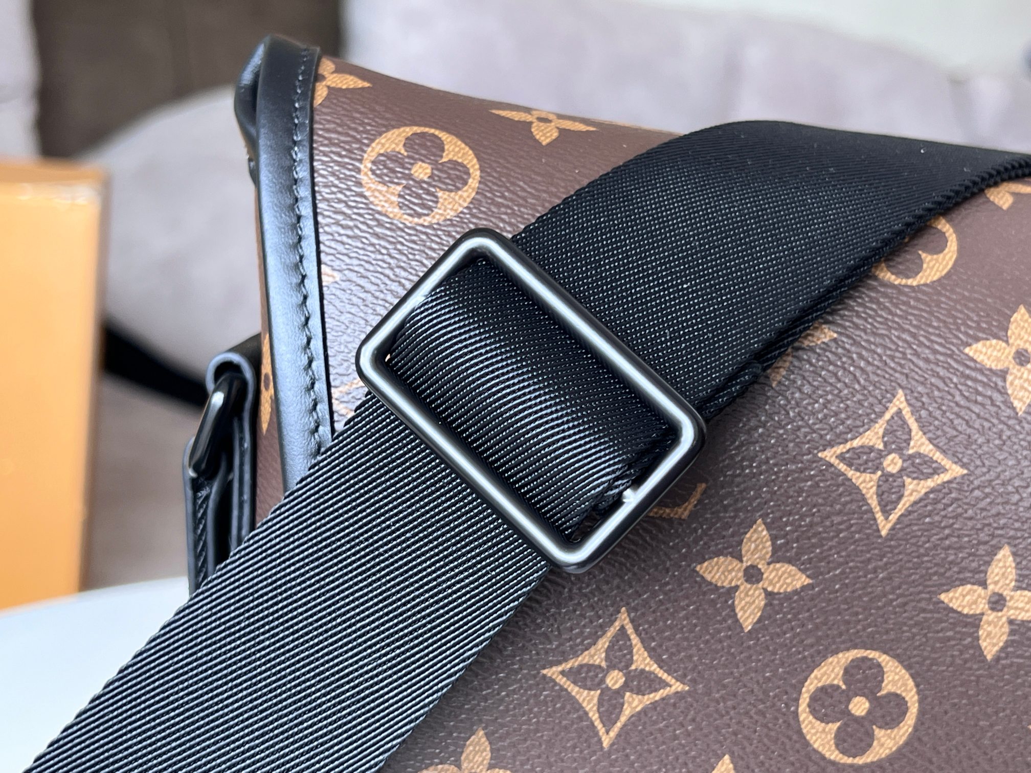 NO:213846,Original order M45557～Magnetic postman bag more details...,LV [top original order],louis vuitton19860909原单M45557～Magnetic 邮差包更多细节……,LV【顶级原单】,louis vuitton,Bag