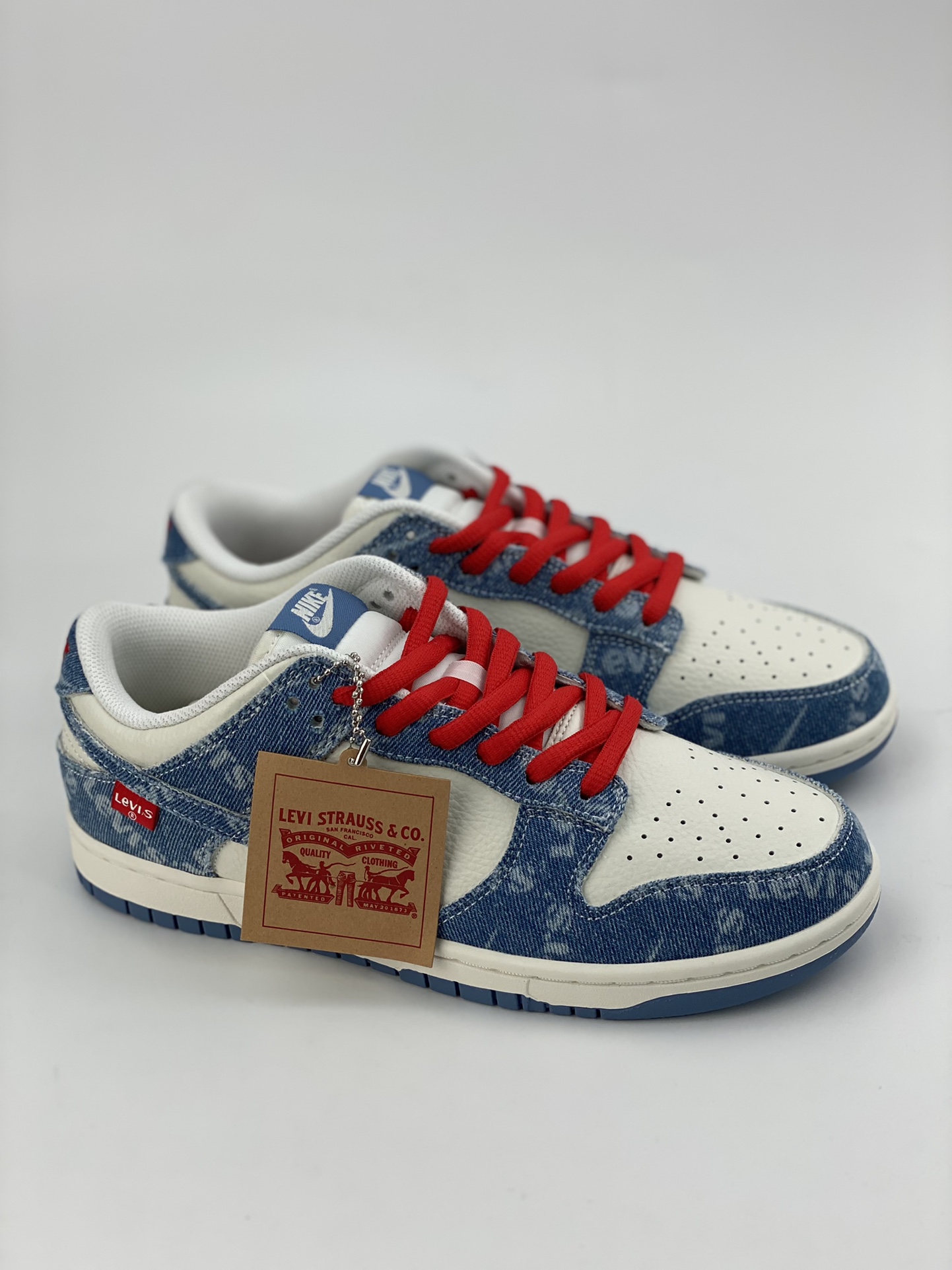 Nike SB Dunk Low Levi‘s 浅蓝牛仔布 李维斯联名 LE0021-002
