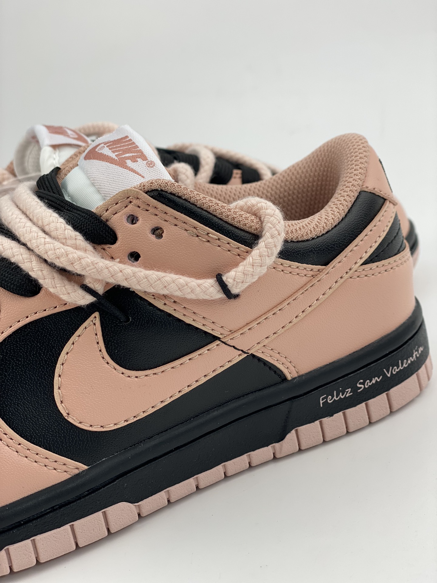 Nike SB Dunk Low 蒸汽木偶 午夜黑粉 解构抽绳鞋带 DD1503-601