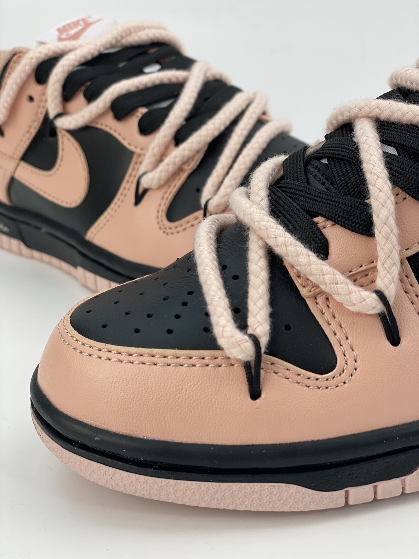 Nike SB Dunk Low 蒸汽木偶 午夜黑粉 解构抽绳鞋带 DD1503-601