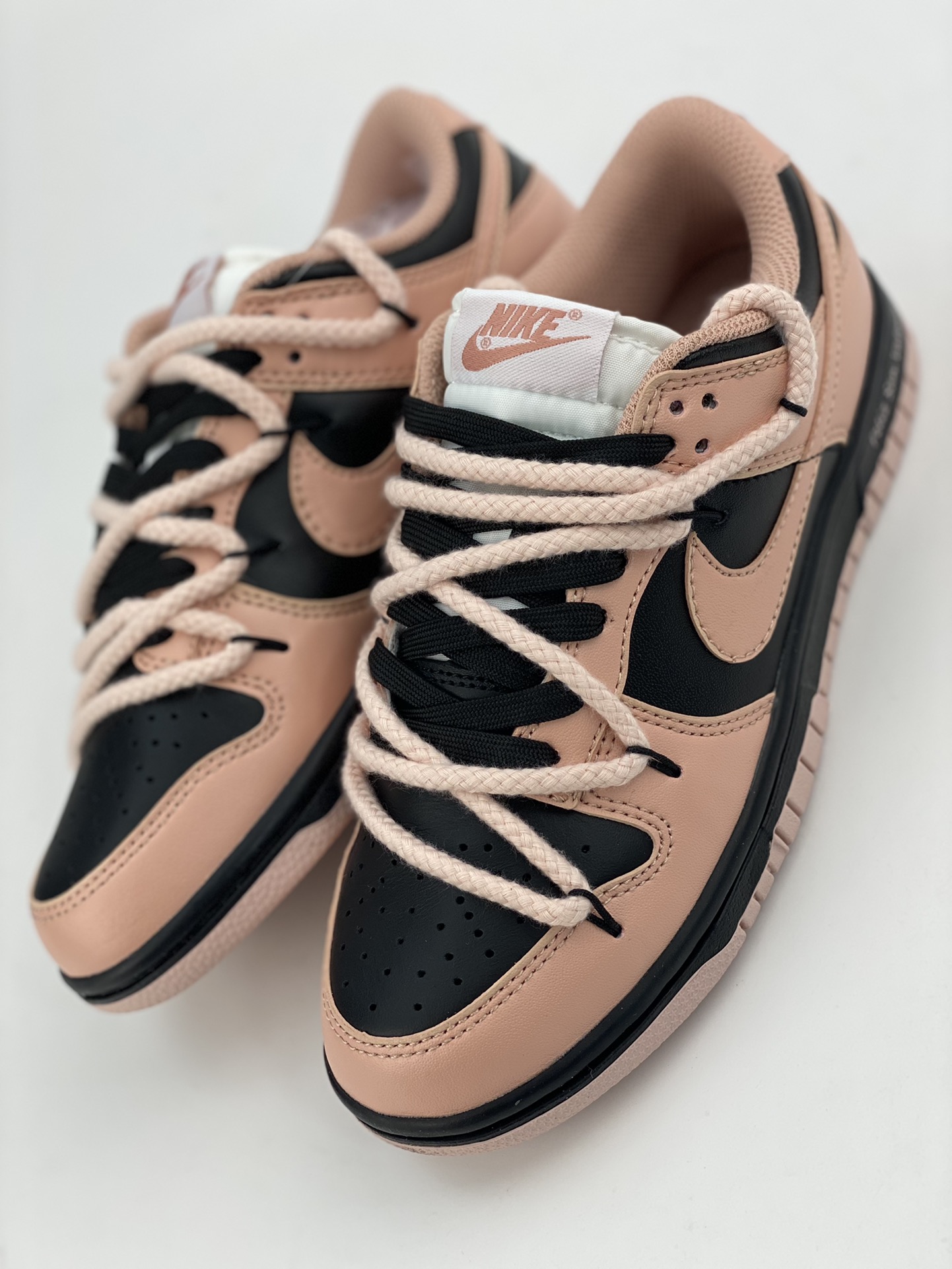 Nike SB Dunk Low 蒸汽木偶 午夜黑粉 解构抽绳鞋带 DD1503-601