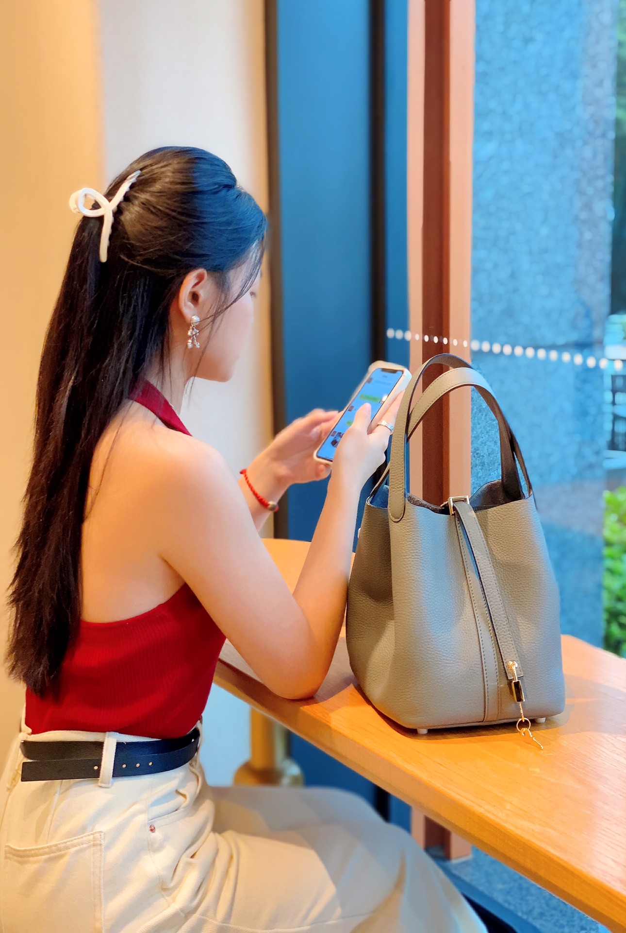 Gray Picotin 22CM Handbag with Gold Hardware Accents 10 i1687073537 7768 8