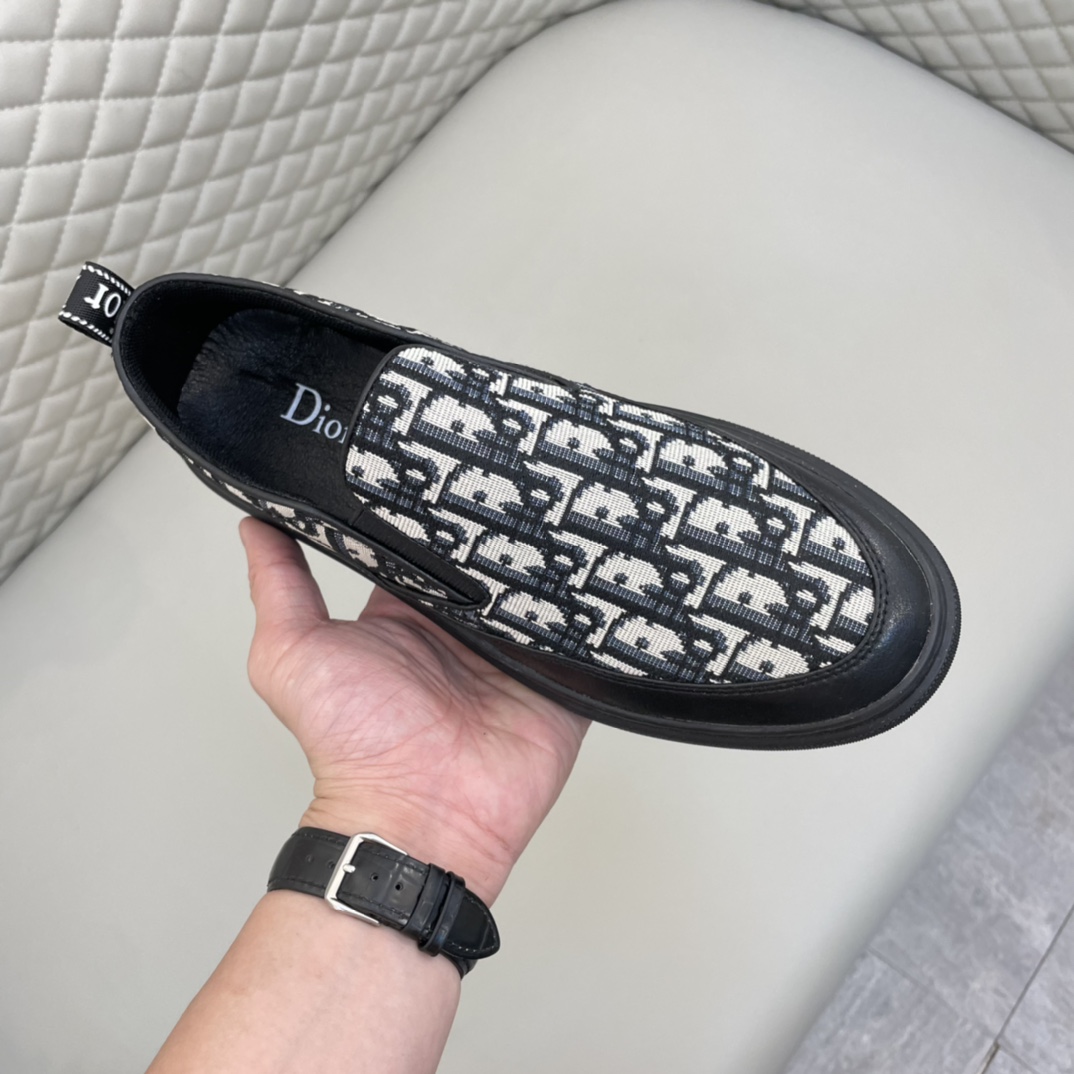 Precio de venta: P150 Marca: Estribos Dio* "Dio*" Talla: 38-44 (se puede personalizar hasta 45)Mater
