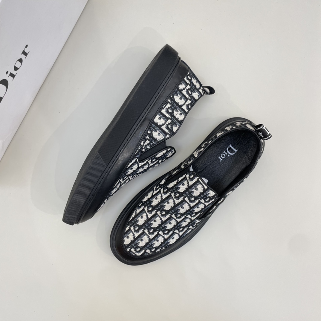 Precio de venta: P150 Marca: Estribos Dio* "Dio*" Talla: 38-44 (se puede personalizar hasta 45)Mater