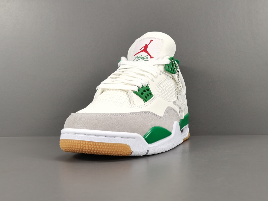 X版顶级AJ4绿白NikeSBxJordanAirJordan4“PineGreen联名款中帮潮流复古篮