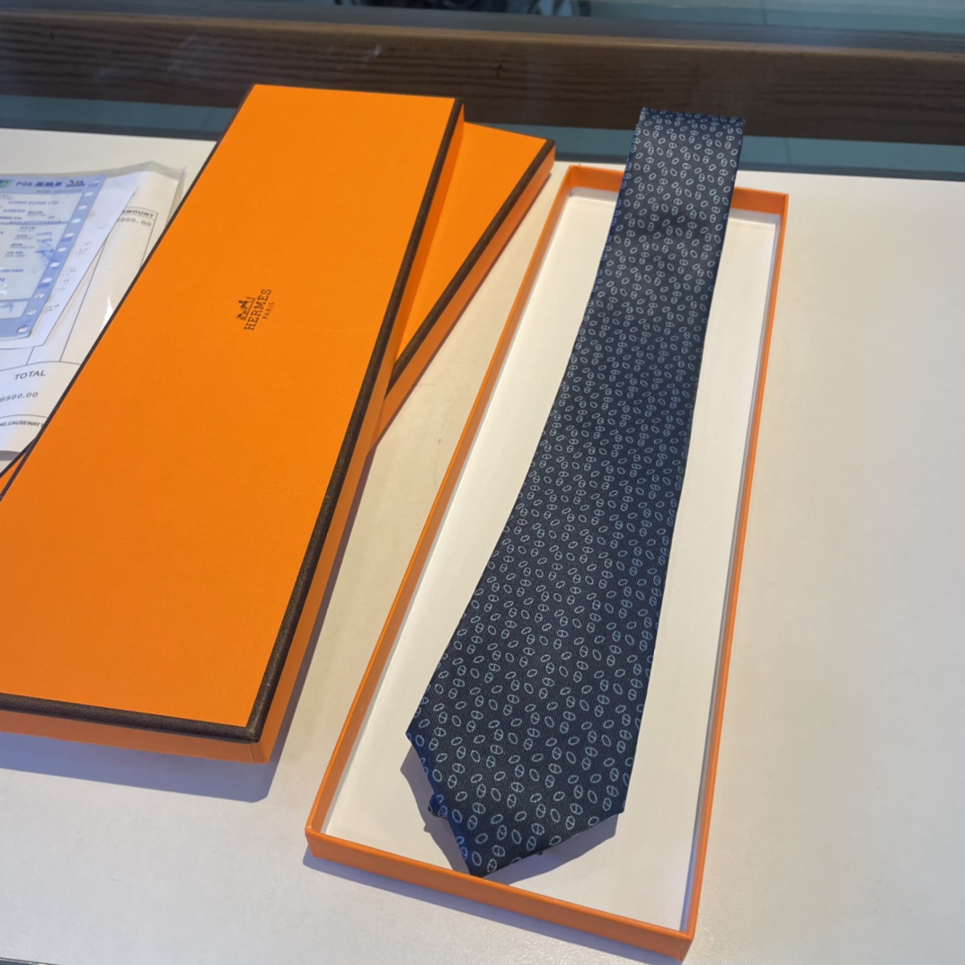 配包装️爱马仕男士新款领带系列让男士