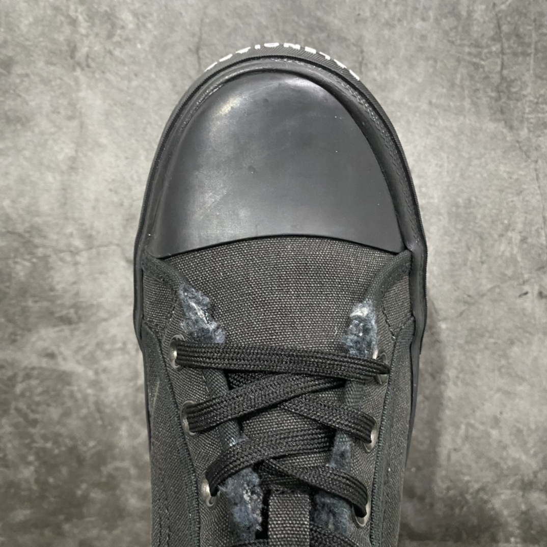 [OK version] BALENCIAGA PARIS 2022S worn and distressed casual canvas shoes all black