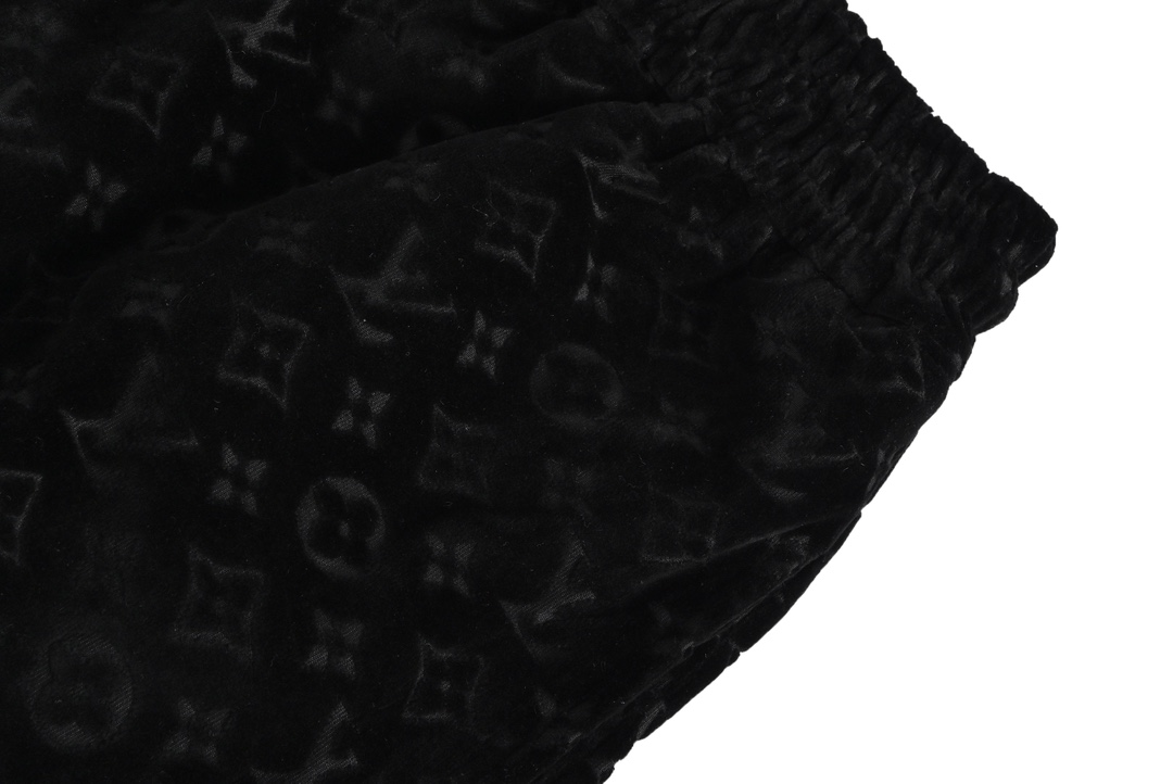 Louis Vuitton/路易威登 满印提花logo短裤
