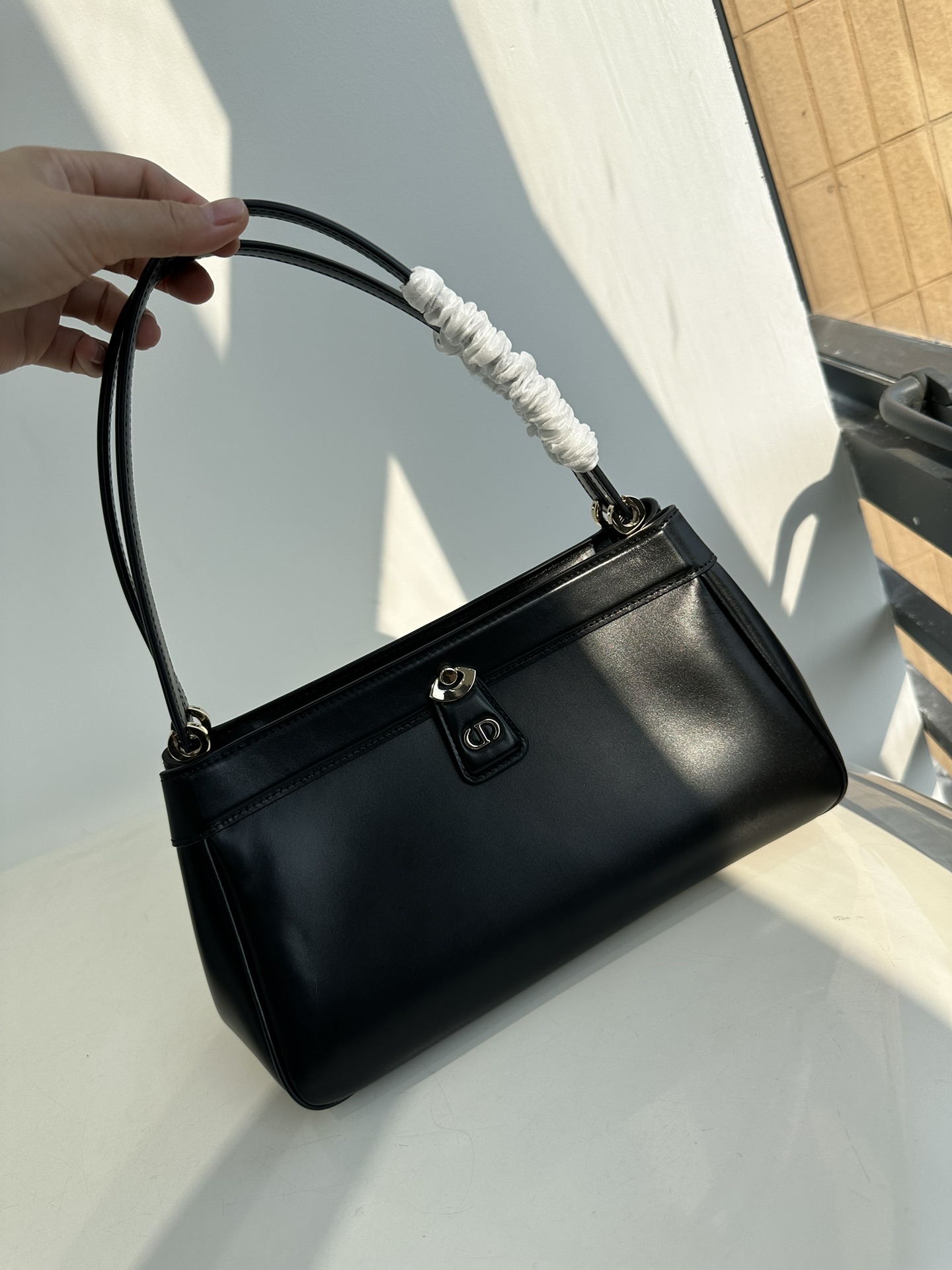 High-end premium pure original Dior Dior medium size 23s new key armpit bag shoulder handbag, the bag body is carefully made of imported Italian
