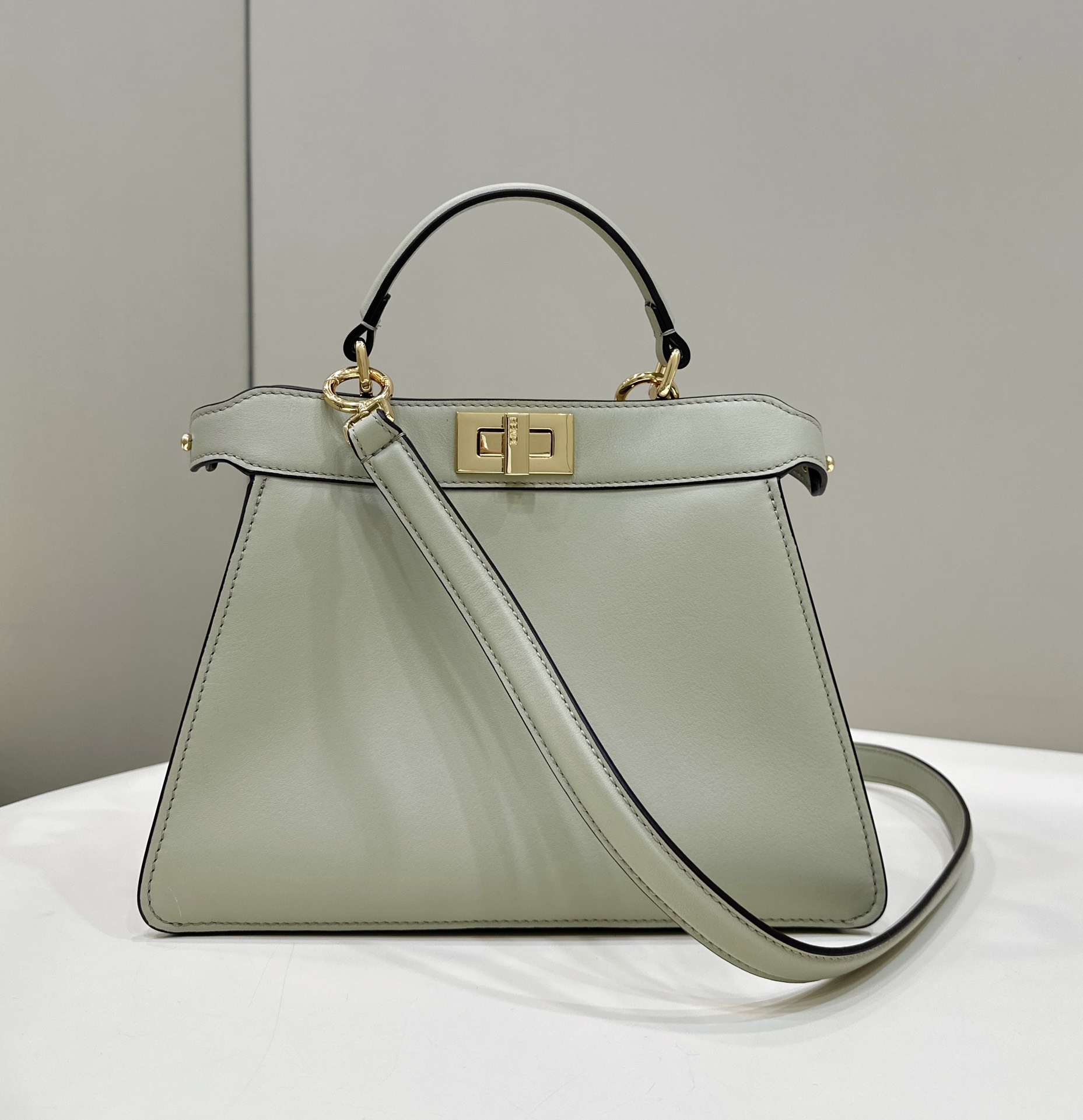 Luxury Fashion Replica Designers
 Fendi Peekaboo mirror quality
 Bags Handbags Green
