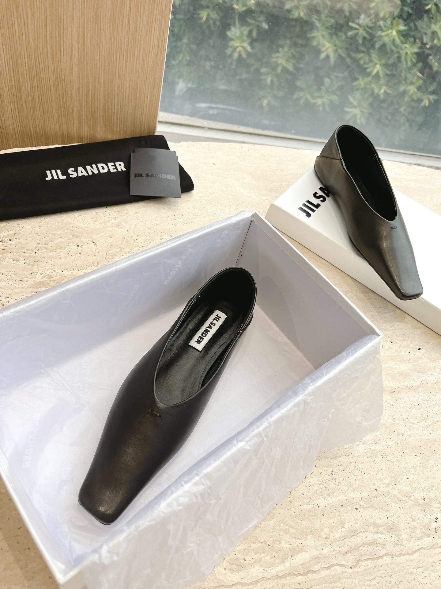 “Jil Sander 2023 New Stylish Flat Shoes with Sheep Skin, Vintage Design” - 图片 2