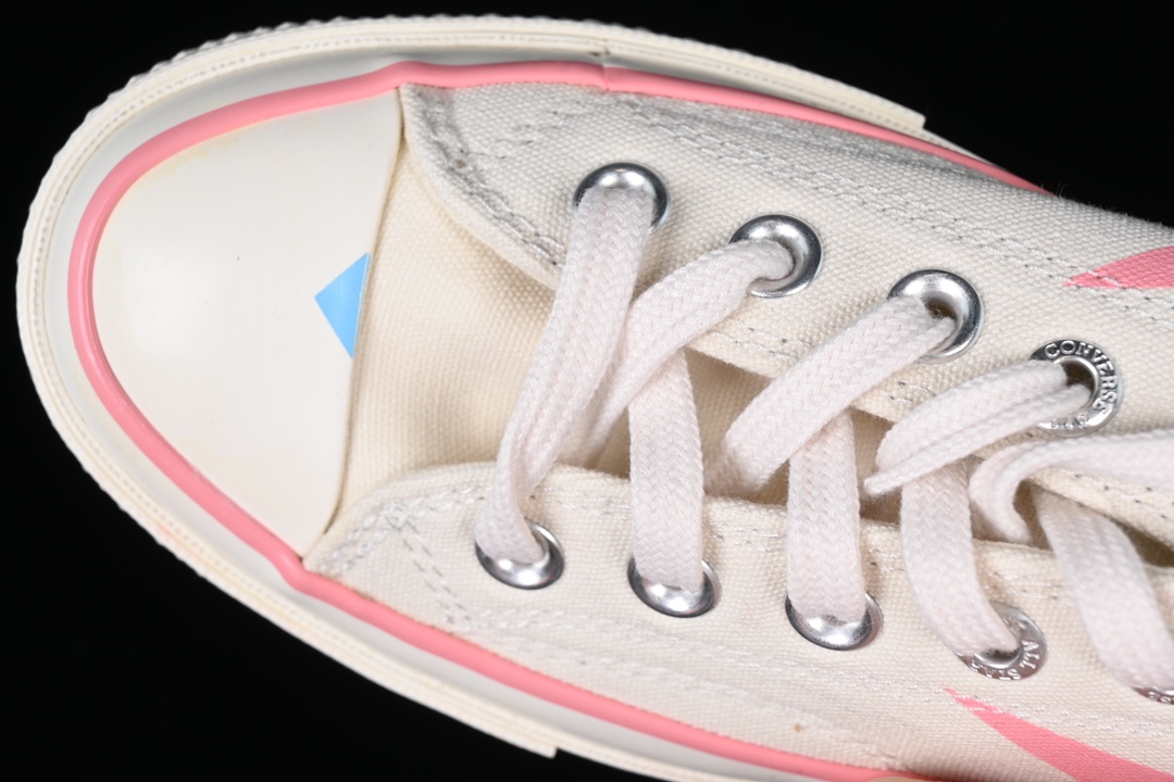 💰150纯原
Converse 1970s 全新撞色系列 低帮休闲板鞋 A07150C
#米白鞋身搭配撞色元素 附赠宽扁丝绸印花丝绸彩带 复古又温柔
尺码:35 36 36.5 37 37.5 38 39 39.5 40 41 41.5 42 42.5 43 44 M.C3