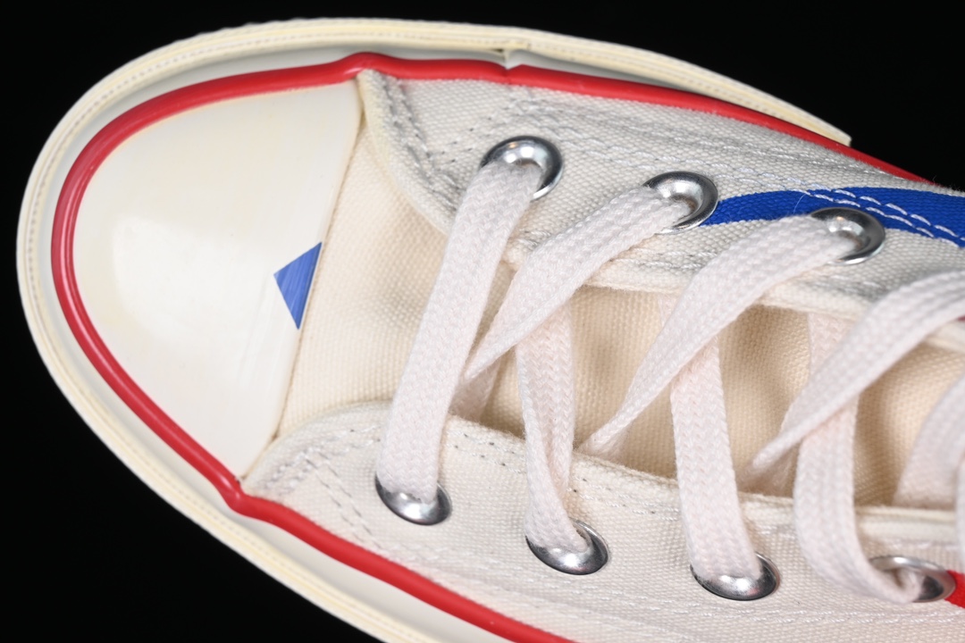 💰150纯原
Converse 1970s 全新撞色系列 高帮休闲板鞋 A07076C
#米白鞋身搭配撞色元素 附赠宽扁丝绸印花丝绸彩带 复古又温柔
尺码:35 36 36.5 37 37.5 38 39 39.5 40 41 41.5 42 42.5 43 44 M.C3
