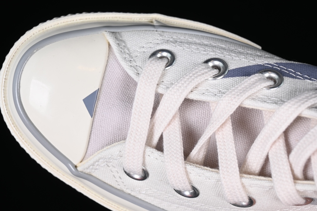 💰150纯原
Converse 1970s 全新撞色系列 低帮休闲板鞋 A07077C
#米白鞋身搭配撞色元素 附赠宽扁丝绸印花丝绸彩带 复古又温柔
尺码:35 36 36.5 37 37.5 38 39 39.5 40 41 41.5 42 42.5 43 44 M.C3
