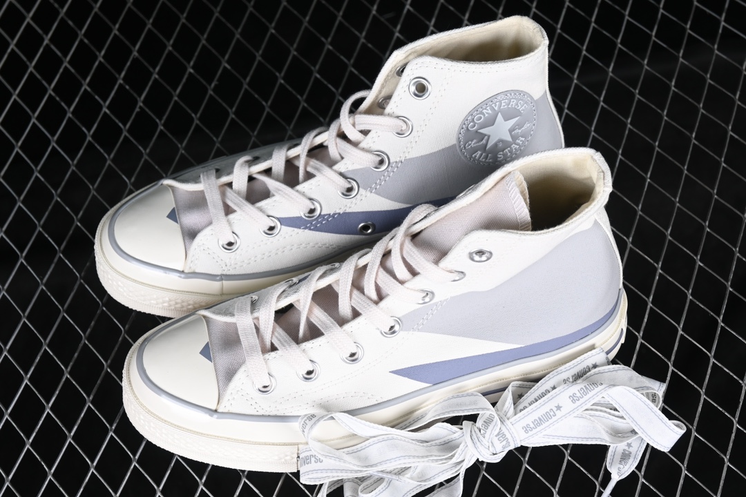 💰150纯原
Converse 1970s 全新撞色系列 低帮休闲板鞋 A07077C
#米白鞋身搭配撞色元素 附赠宽扁丝绸印花丝绸彩带 复古又温柔
尺码:35 36 36.5 37 37.5 38 39 39.5 40 41 41.5 42 42.5 43 44 M.C3