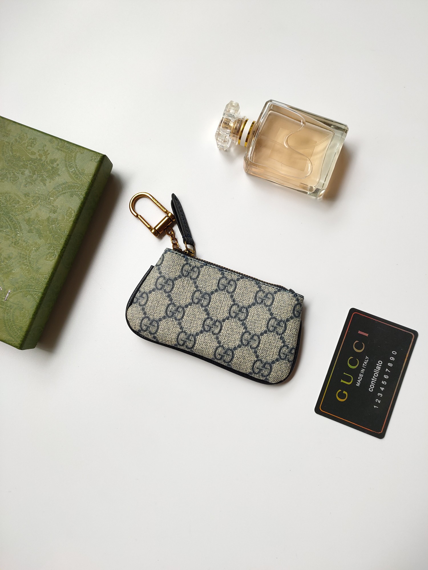 Gucci小零钱包 - 高級帆布と古銅五金の洗練されたデザイン