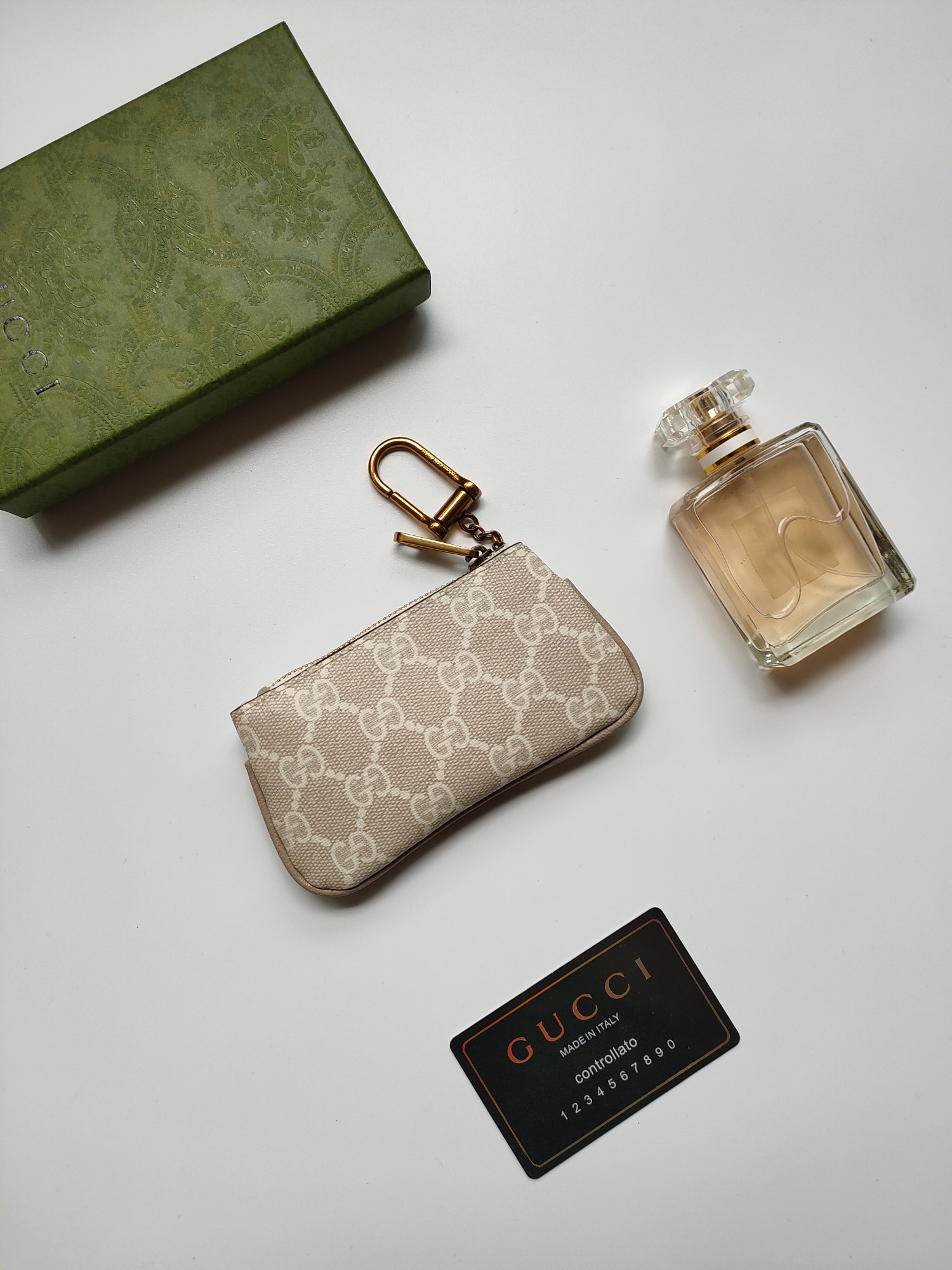 Gucci 小銭入れ 財布 - スタイリッシュな帆布素材とダブルG金具