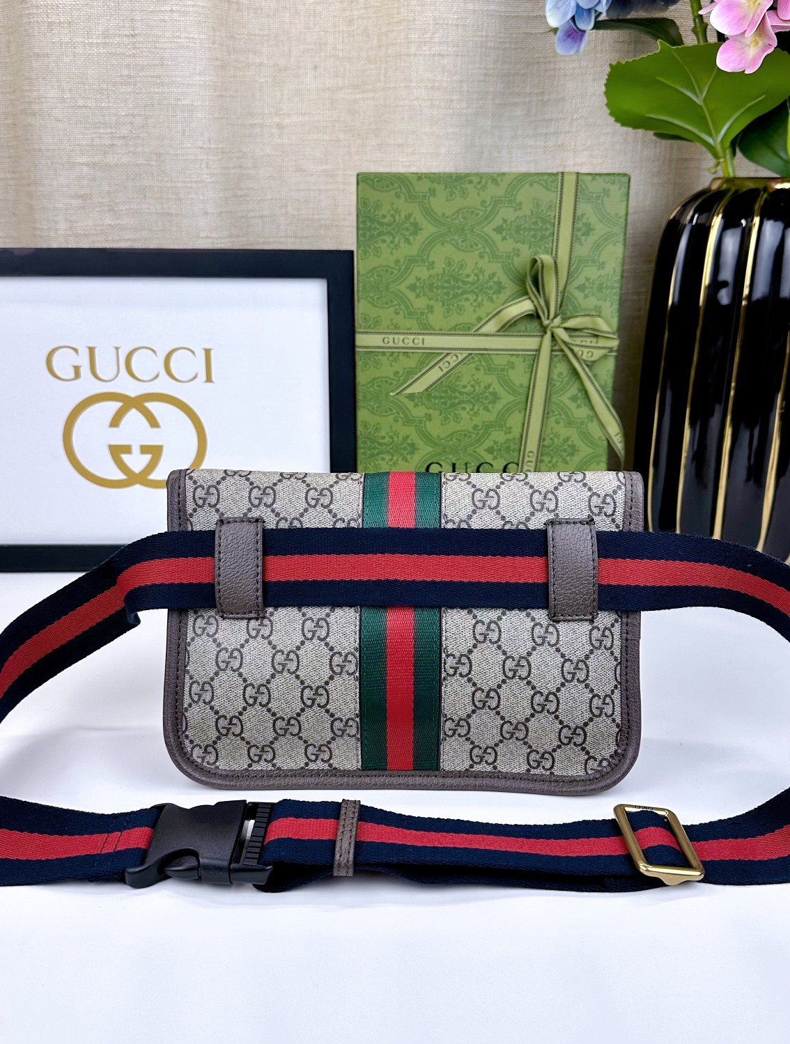 Gucci Ophidia GG小号腰包 - 現代と伝統が融合したデザイン