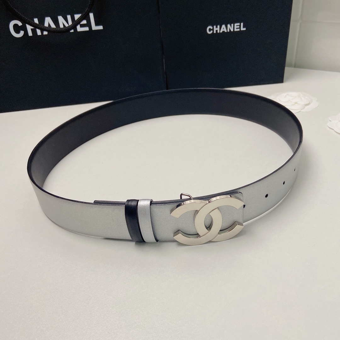 小香4.0Cm双面小牛皮与精品贵金属