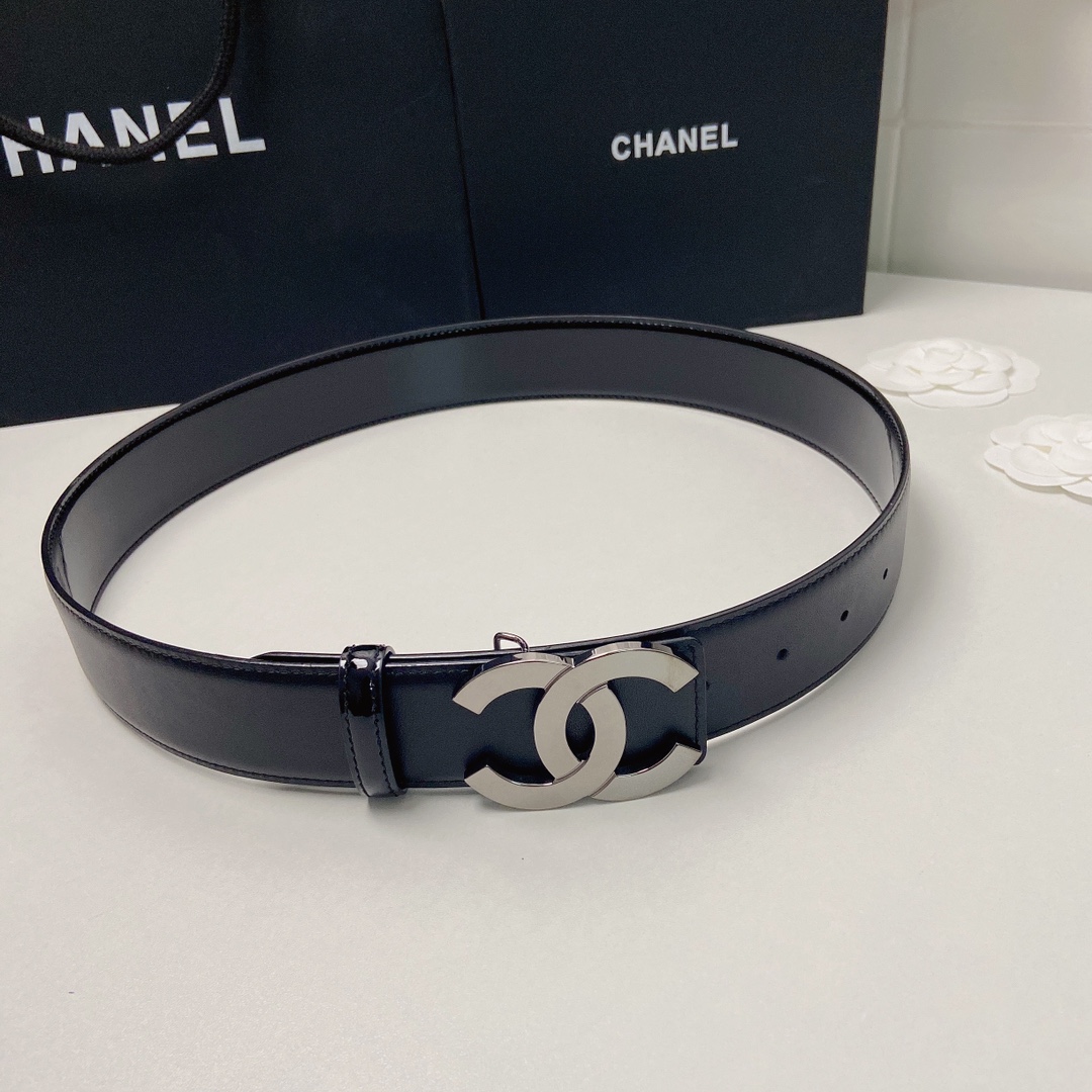 小香4.0Cm双面小牛皮与精品贵金属