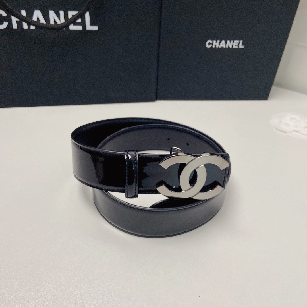 小香4.0Cm双面小牛皮与精品贵金属