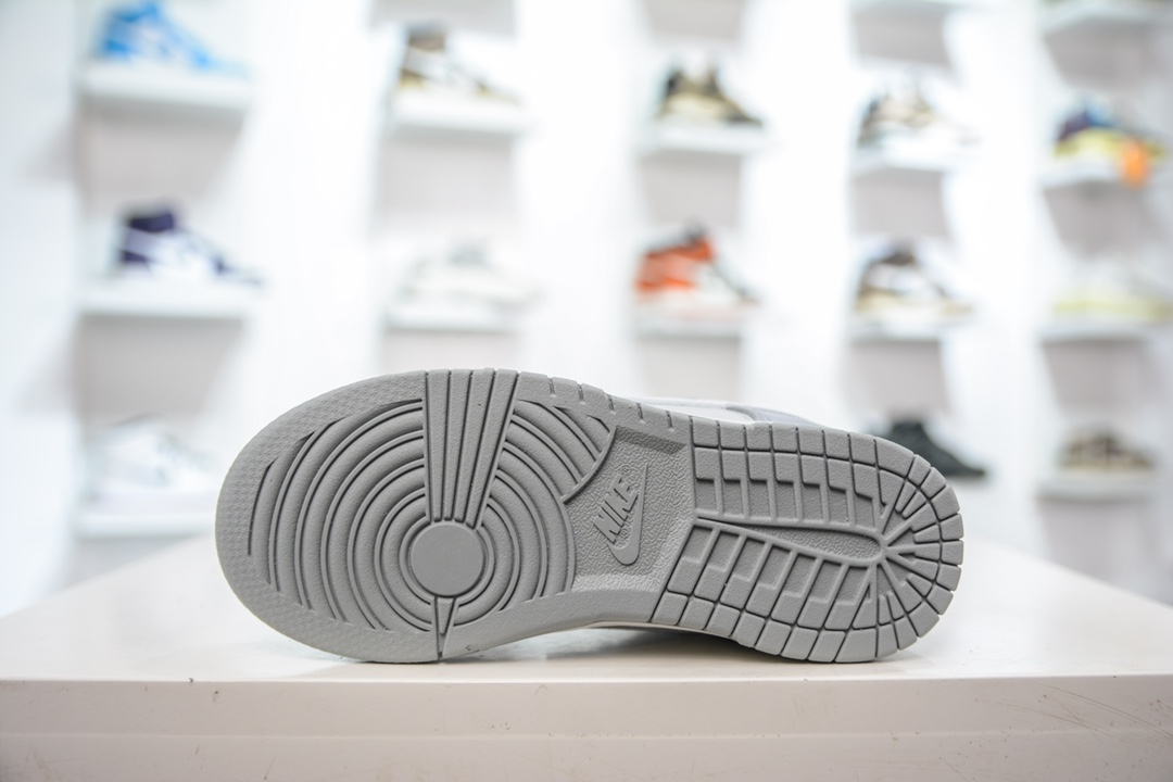 180 Nike Dunk Low （PLS) 童鞋 灰白低帮休闲运动板鞋 DH9756-001