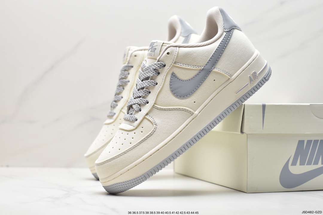 Air Force 1 '07 LV8 Air Force 1 adopts an overall appearance of Tool Gray TQ1458-222