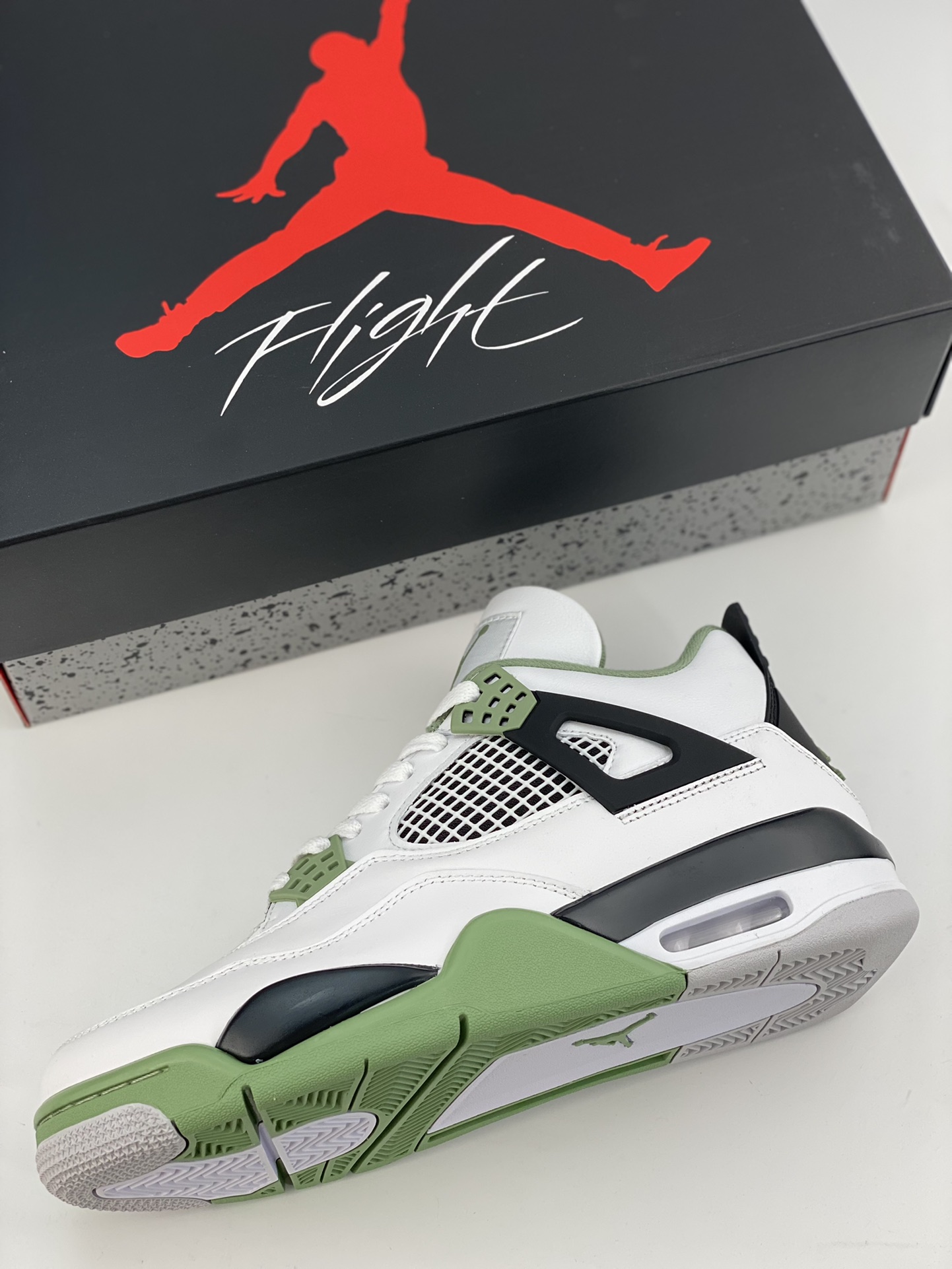 Nike Air Jordan 4 Retro ”Oil Green/Seafoam” Sage AQ9129-103