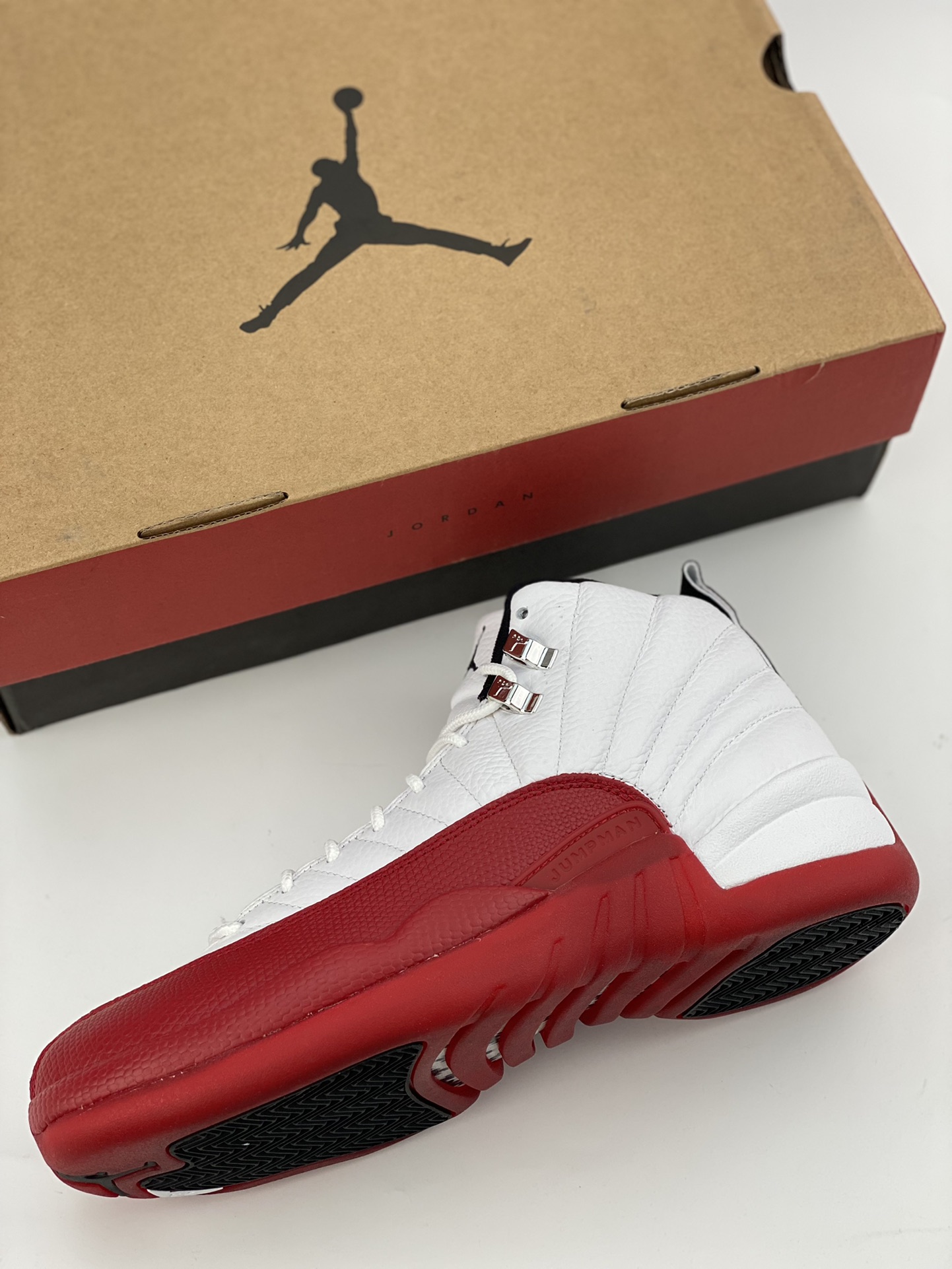 Jordan AJ12 ”Cherry” white and red cherry Air Jordan 12 AJ12 Joe 12 men's cultural basketball shoes CT8013-116 produced by pure original factory