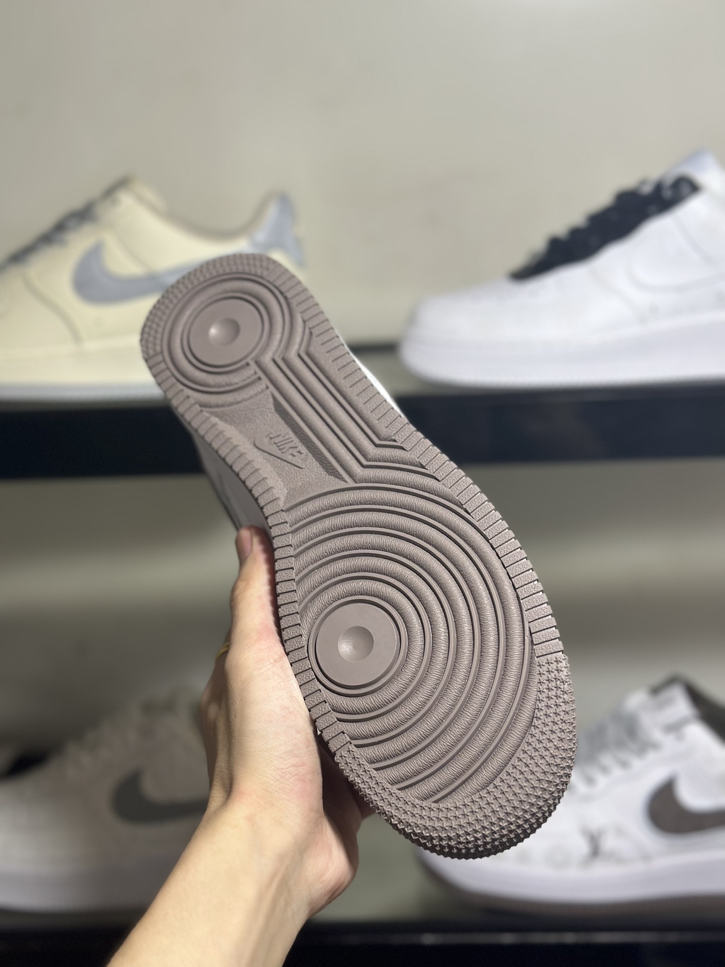 海外限量发售！公司级NIkeAirF