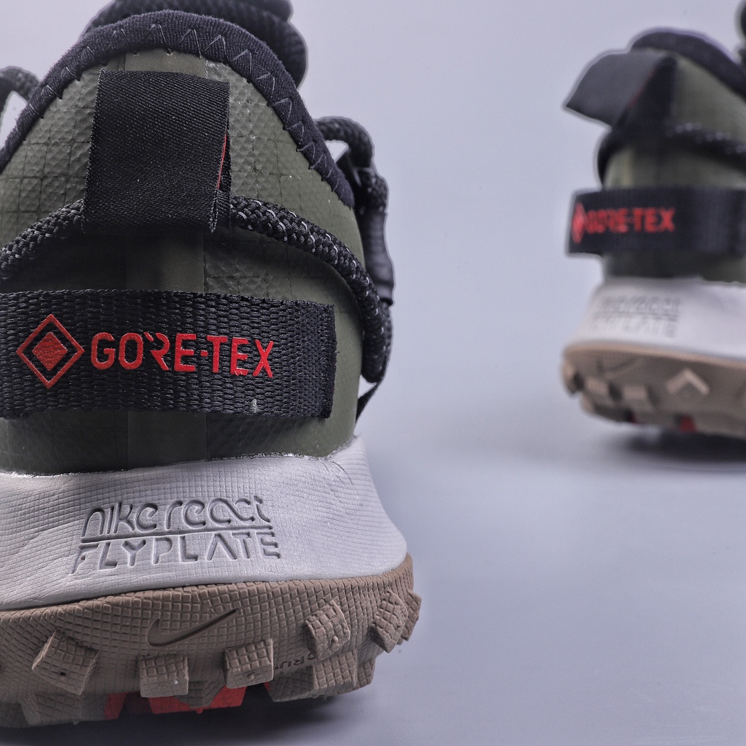 200 Nike ACG Mountain Fly Low GTX SE 户外登山运动鞋 DO9334-300