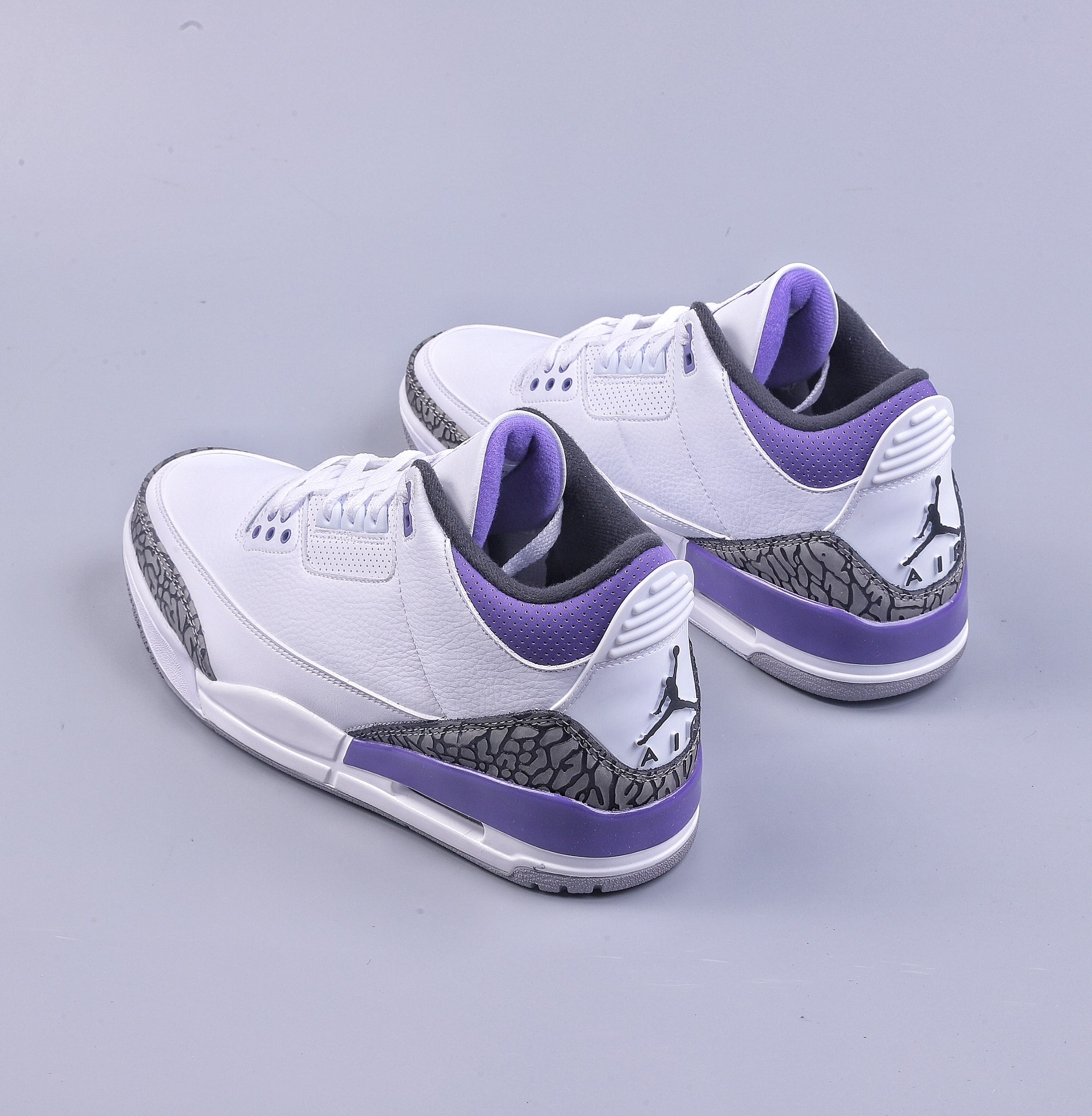 240 S Air Jordan 3 Retro ”Dark Iris” 白紫 CT8532-105