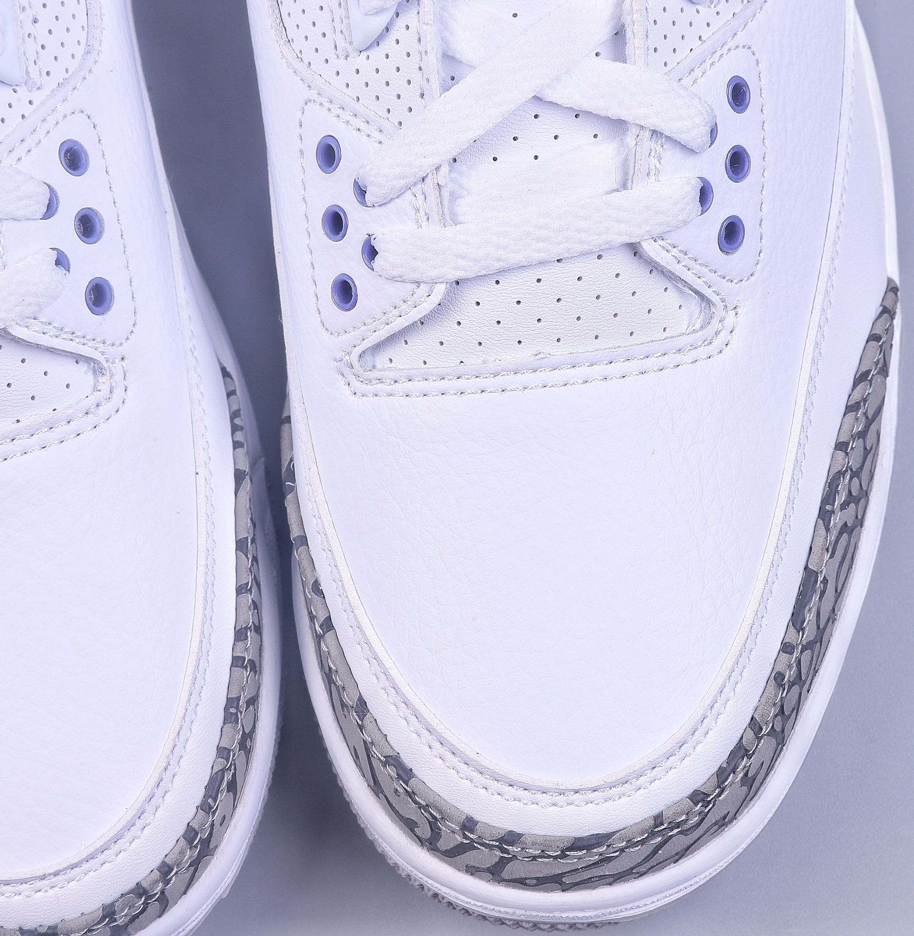 240 S Air Jordan 3 Retro ”Dark Iris” 白紫 CT8532-105