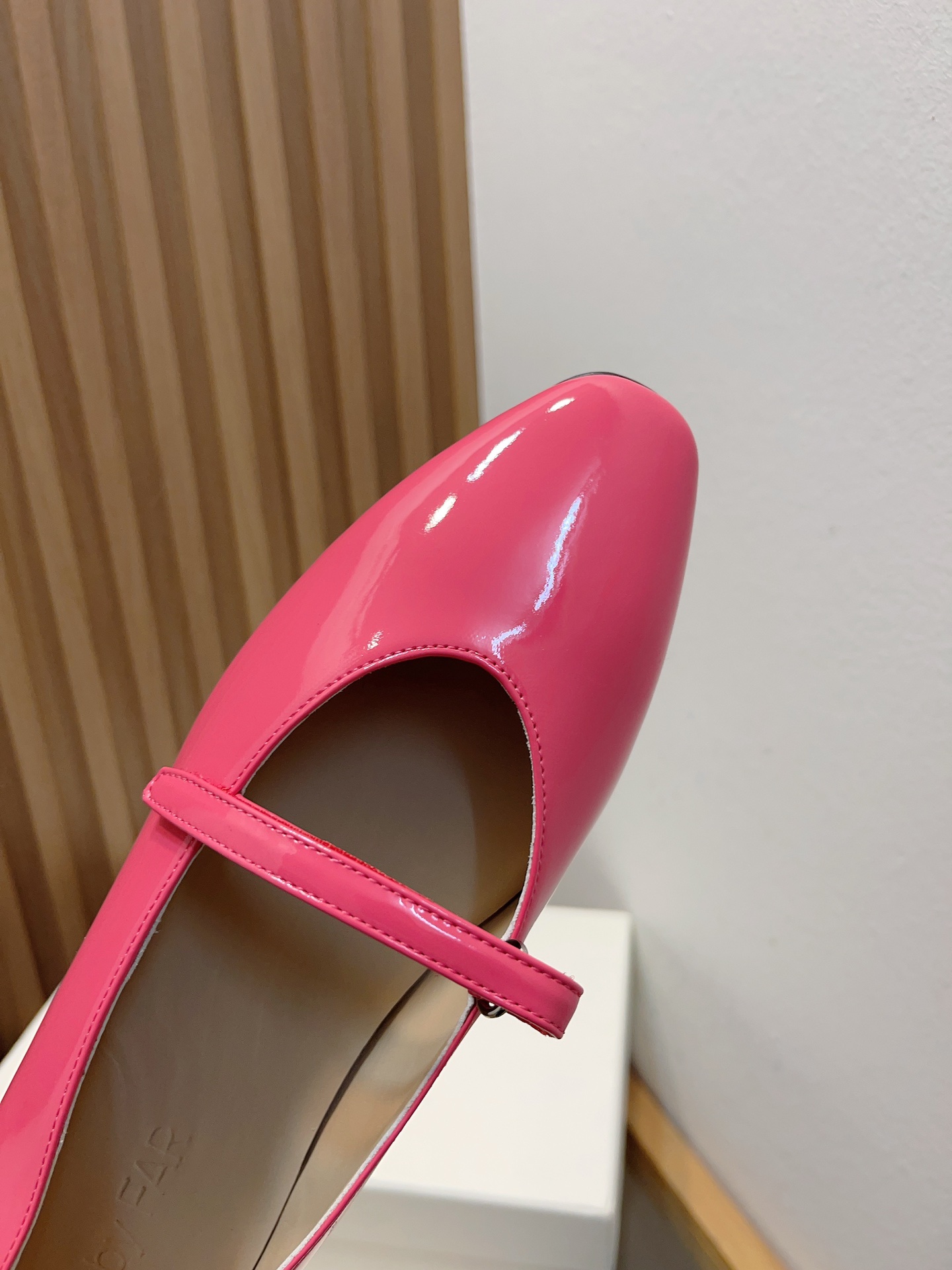 2023 Classic Mary’s Single Shoes: Almond-Shaped, Adjustable, Premium Materials, Elegant Simplicity - 图片 6
