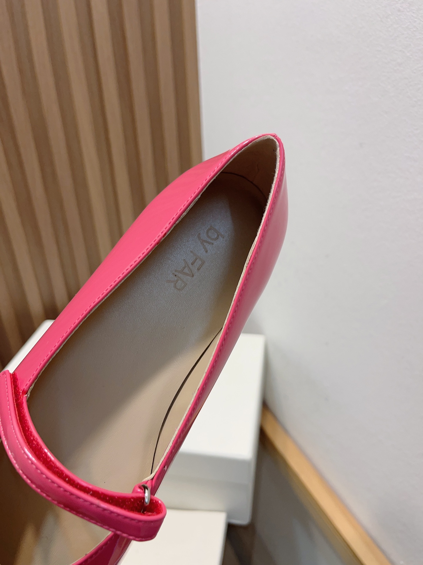 2023 Classic Mary’s Single Shoes: Almond-Shaped, Adjustable, Premium Materials, Elegant Simplicity - 图片 7