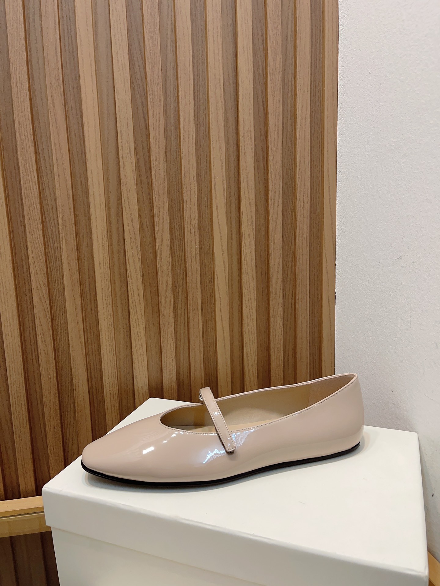 2023 Classic Mary’s Single Shoes: Simple Elegance with Quality Materials - 图片 8