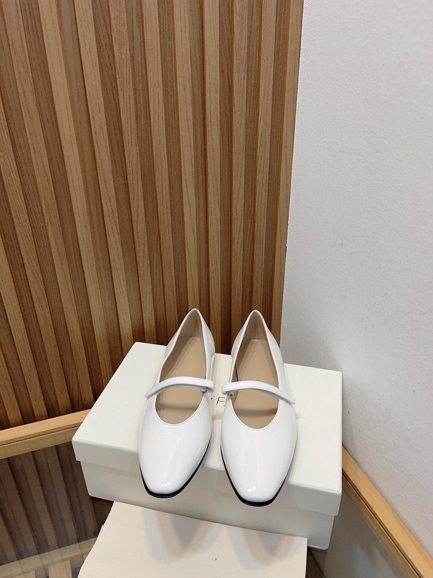 2023 Classic Mary’s Single Shoes: Simple Elegance with Premium Materials and Comfort - 图片 2