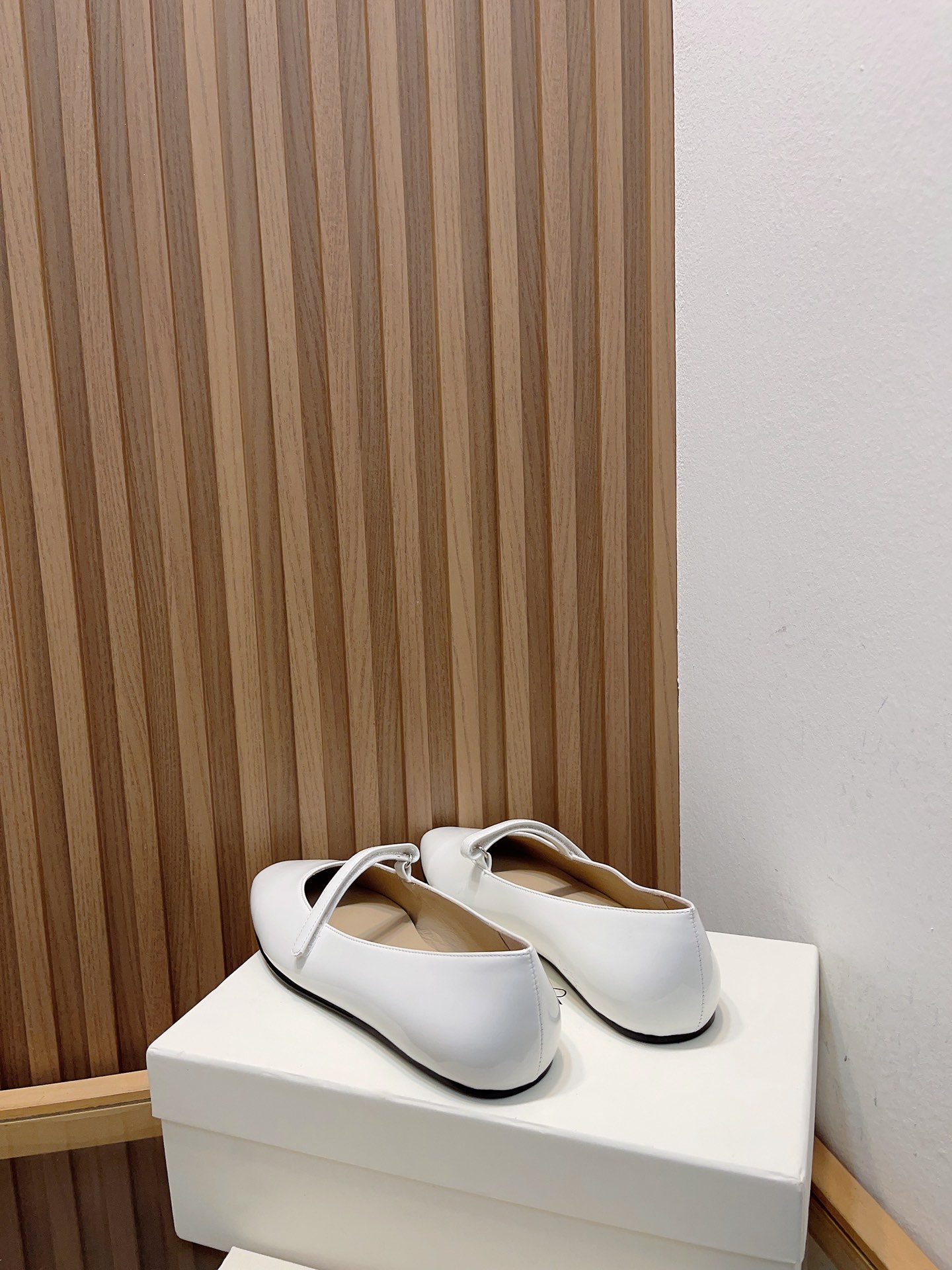 2023 Classic Mary’s Single Shoes: Simple Elegance with Premium Materials and Comfort - 图片 5
