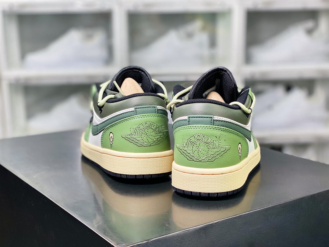 Air Jordan 1 Low GS ”Matcha/Cream Green” AJ1 Jordan generation low-top basketball shoes ”Dark Green White Gray Smiling Face Skull Tie Rope” 553558-062