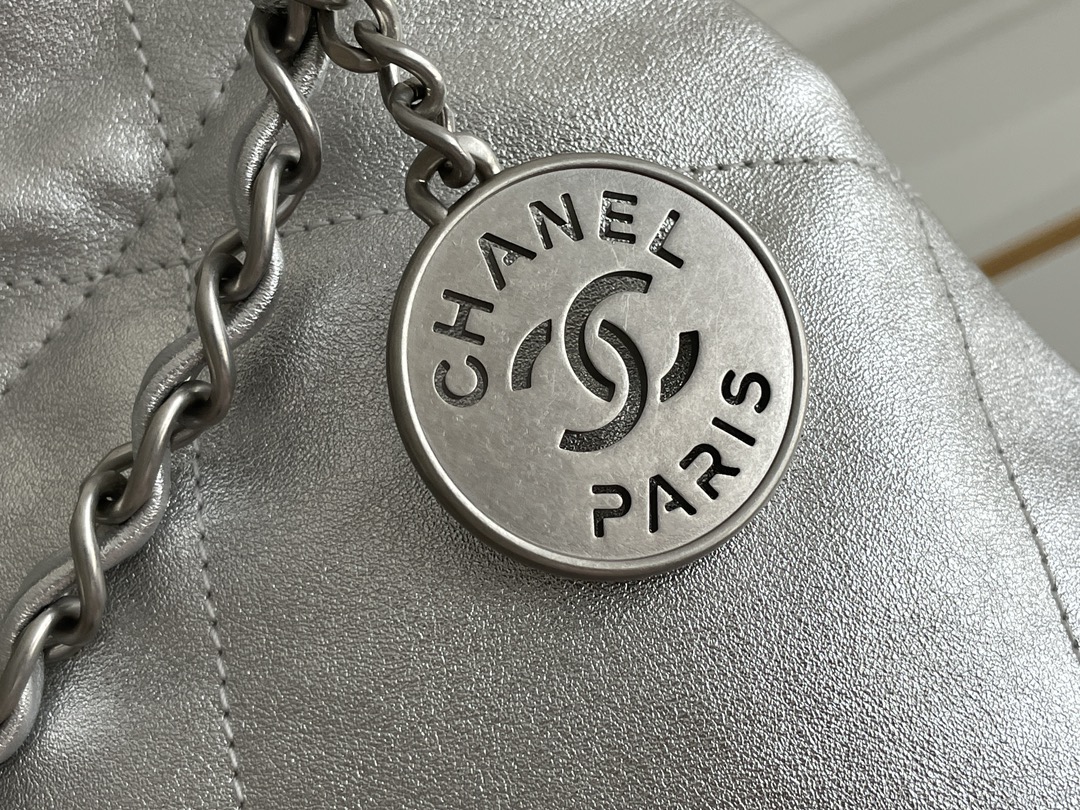 🌼现货 白金版▪️正品级 包装如图全新现货‼️超级火爆𝟮𝟮𝗕𝗮𝗴中号𝗖𝗵𝗮𝗻𝗲𝟭 𝟮𝟮包购物袋 𝟐𝟑𝐏新