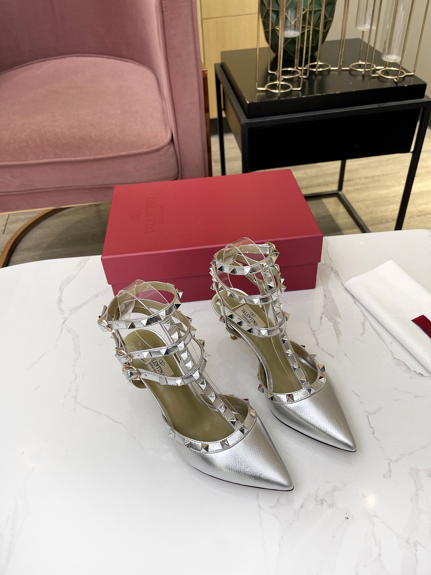 versión superior 𝑉𝐴𝐿𝐸𝑁𝑇𝐼𝑁𝑂 Valentino primavera/verano (nuevos colores) ¡Las mujeres de vuel