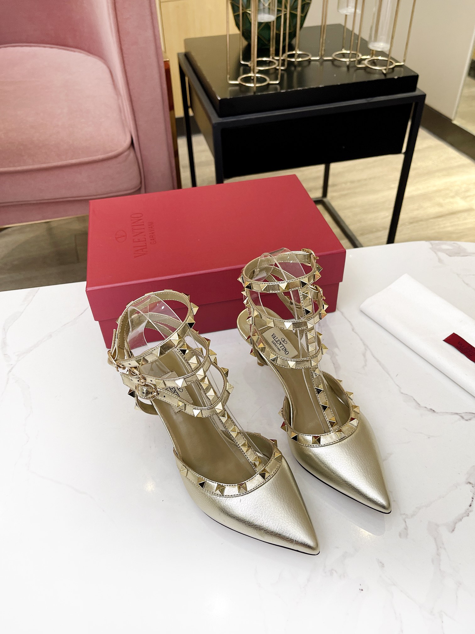 versión superior 𝑉𝐴𝐿𝐸𝑁𝑇𝐼𝑁𝑂 Valentino primavera/verano (nuevos colores) ¡Las mujeres de vuel