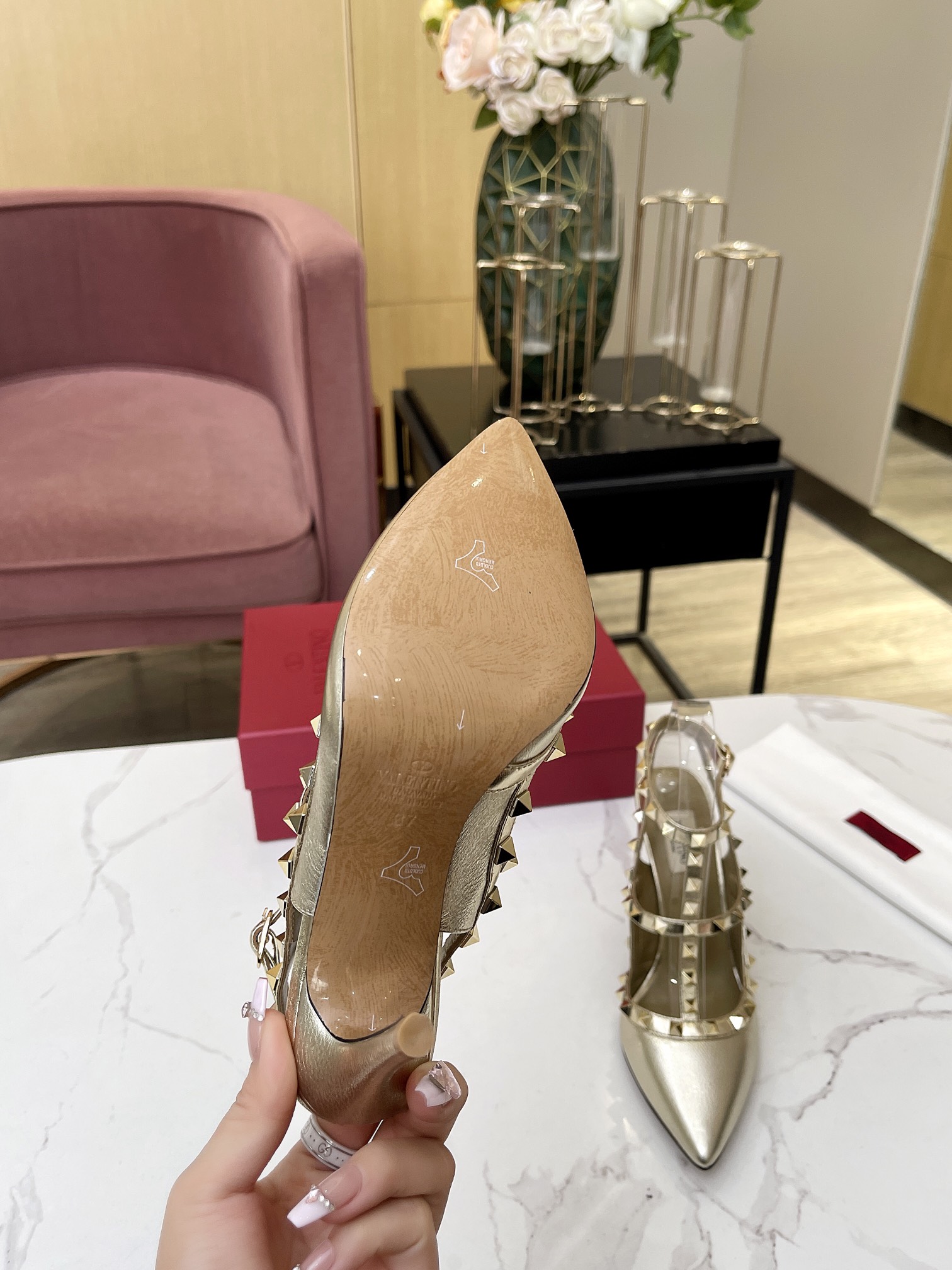 versión superior 𝑉𝐴𝐿𝐸𝑁𝑇𝐼𝑁𝑂 Valentino primavera/verano (nuevos colores) ¡Las mujeres de vuel
