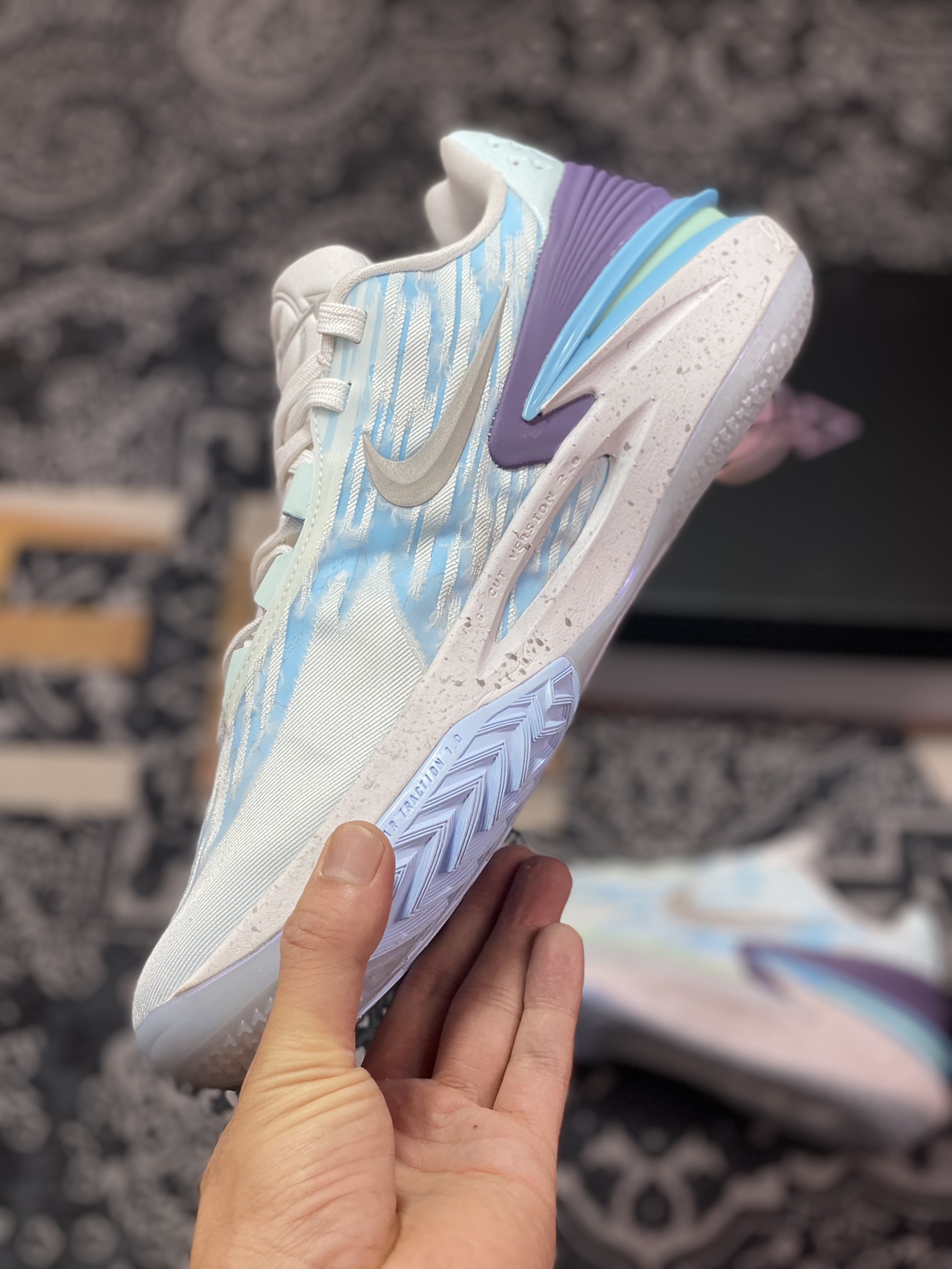 320 优选 原装级别 Nike Air Zoom GT Cut 2 二代缓震实战篮球鞋 FB1866-101