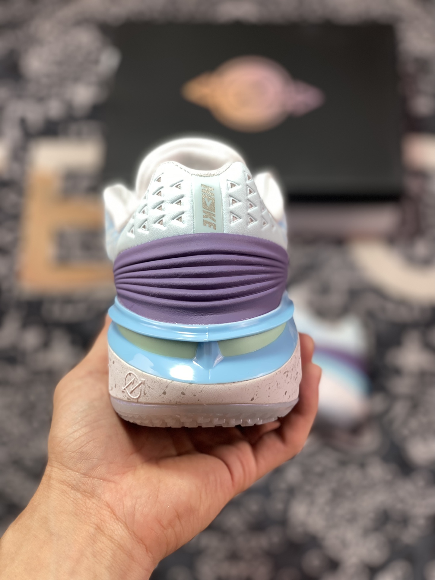 320 优选 原装级别 Nike Air Zoom GT Cut 2 二代缓震实战篮球鞋 FB1866-101