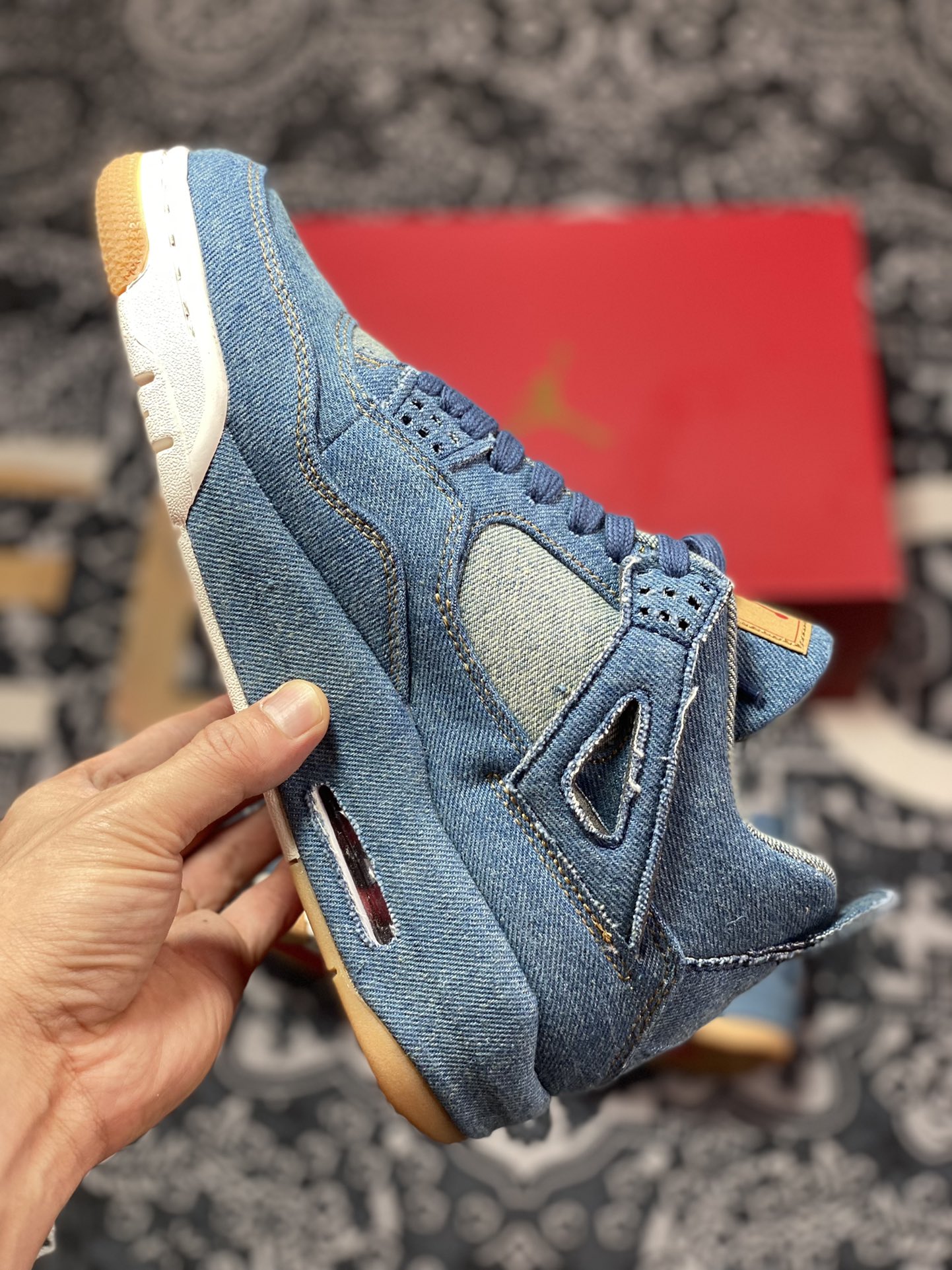 380 原装级别 Air Jordan 4 ” Levi‘s “ AJ4乔4 李维斯联名文化篮球鞋 AO2571-401