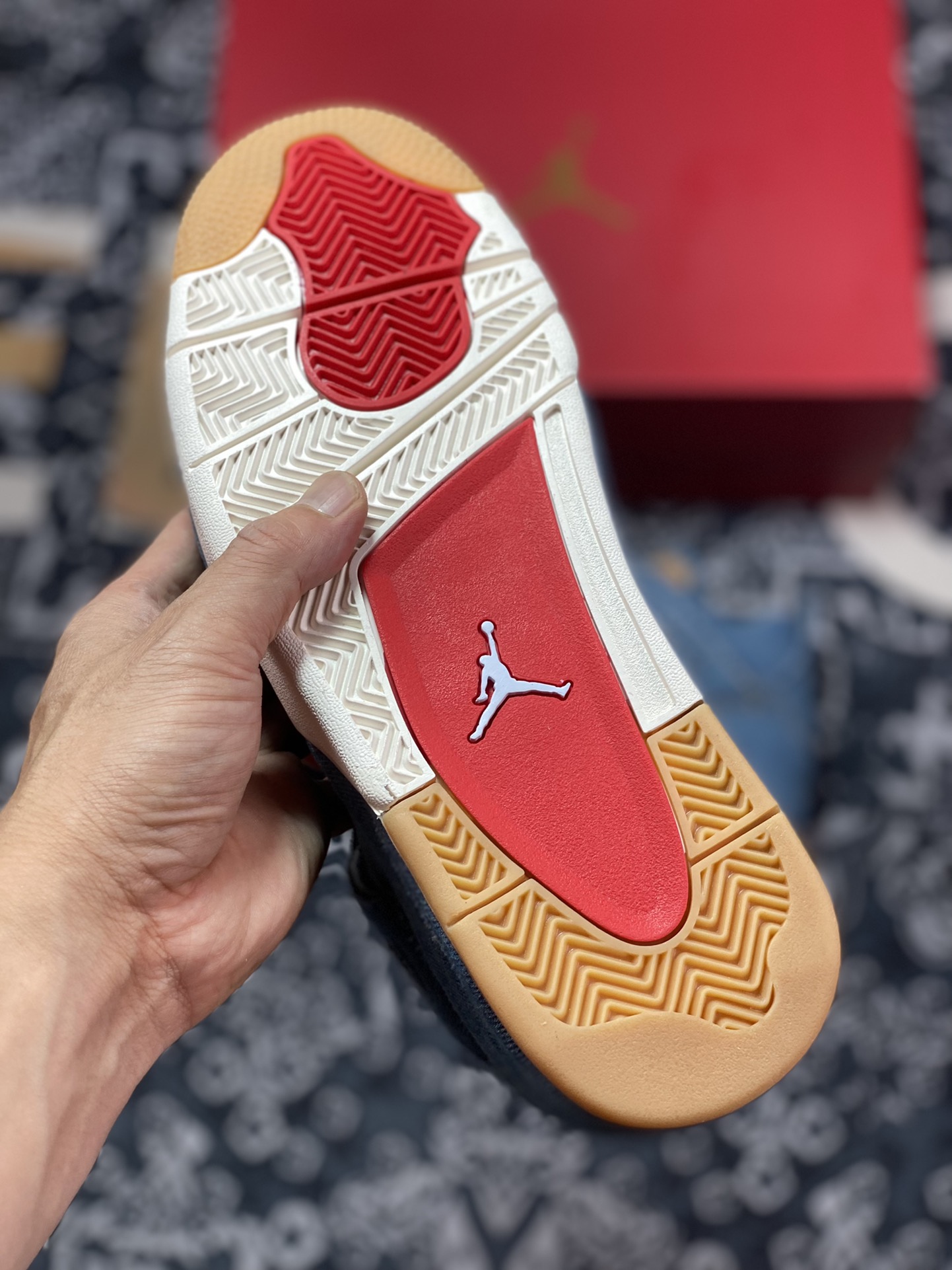 380 原装级别 Air Jordan 4 ” Levi‘s “ AJ4乔4 李维斯联名文化篮球鞋 AO2571-401